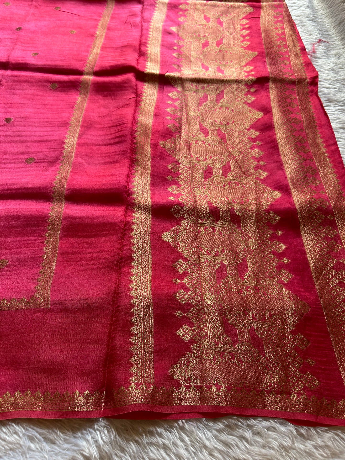 SS104 : Solid Hot pink