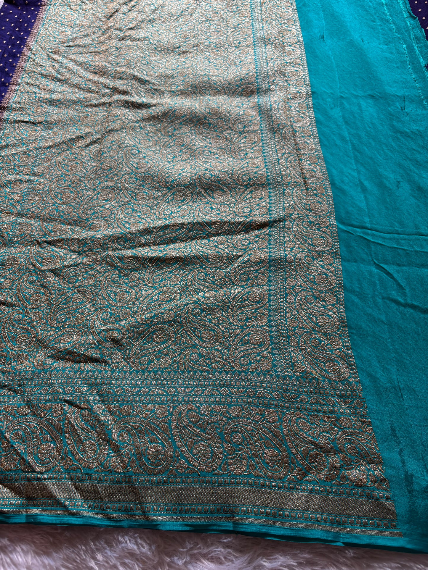 Menaka (2D) : Dark blue-sea blue