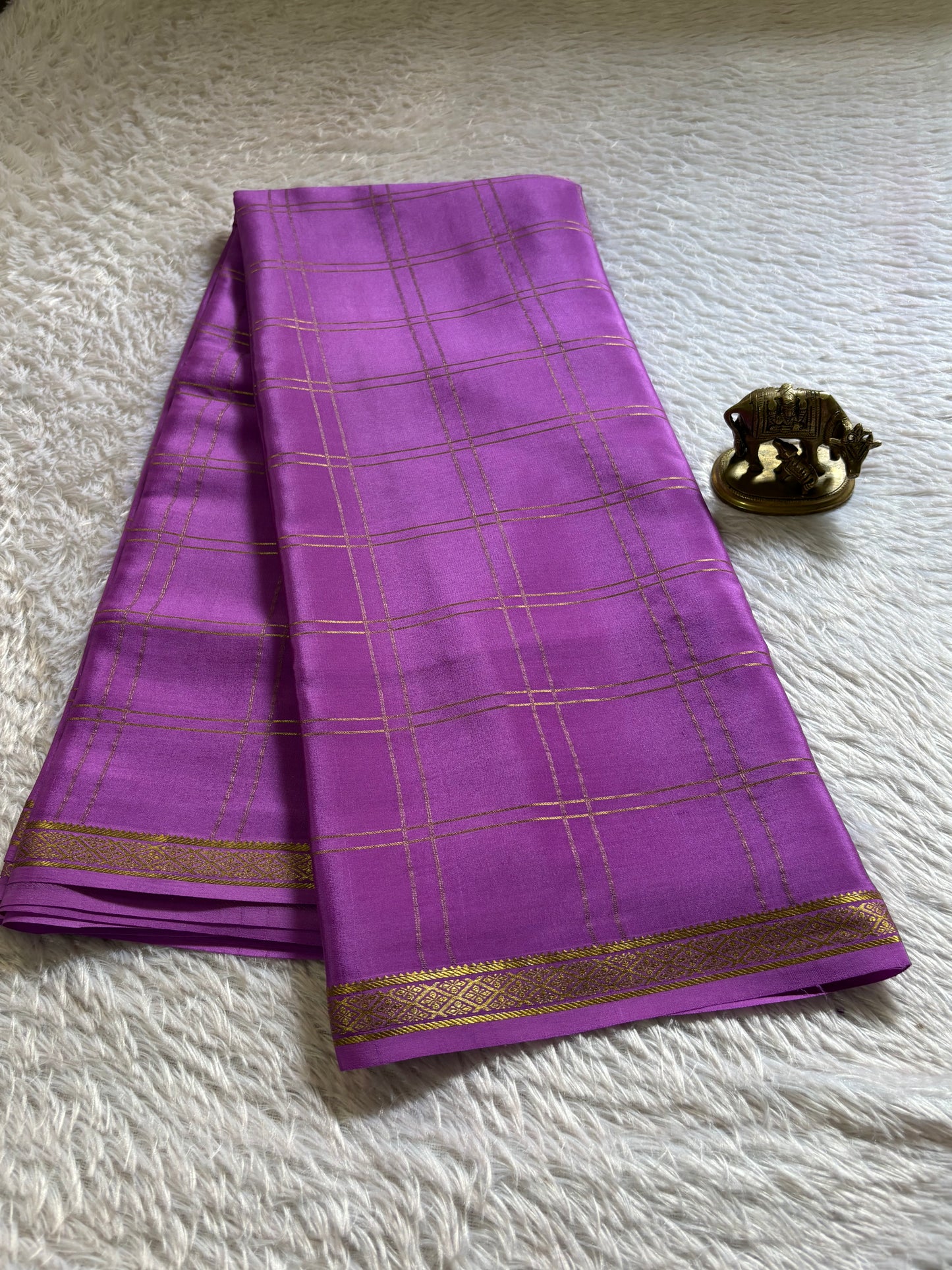 Supriya : Solid Lavender