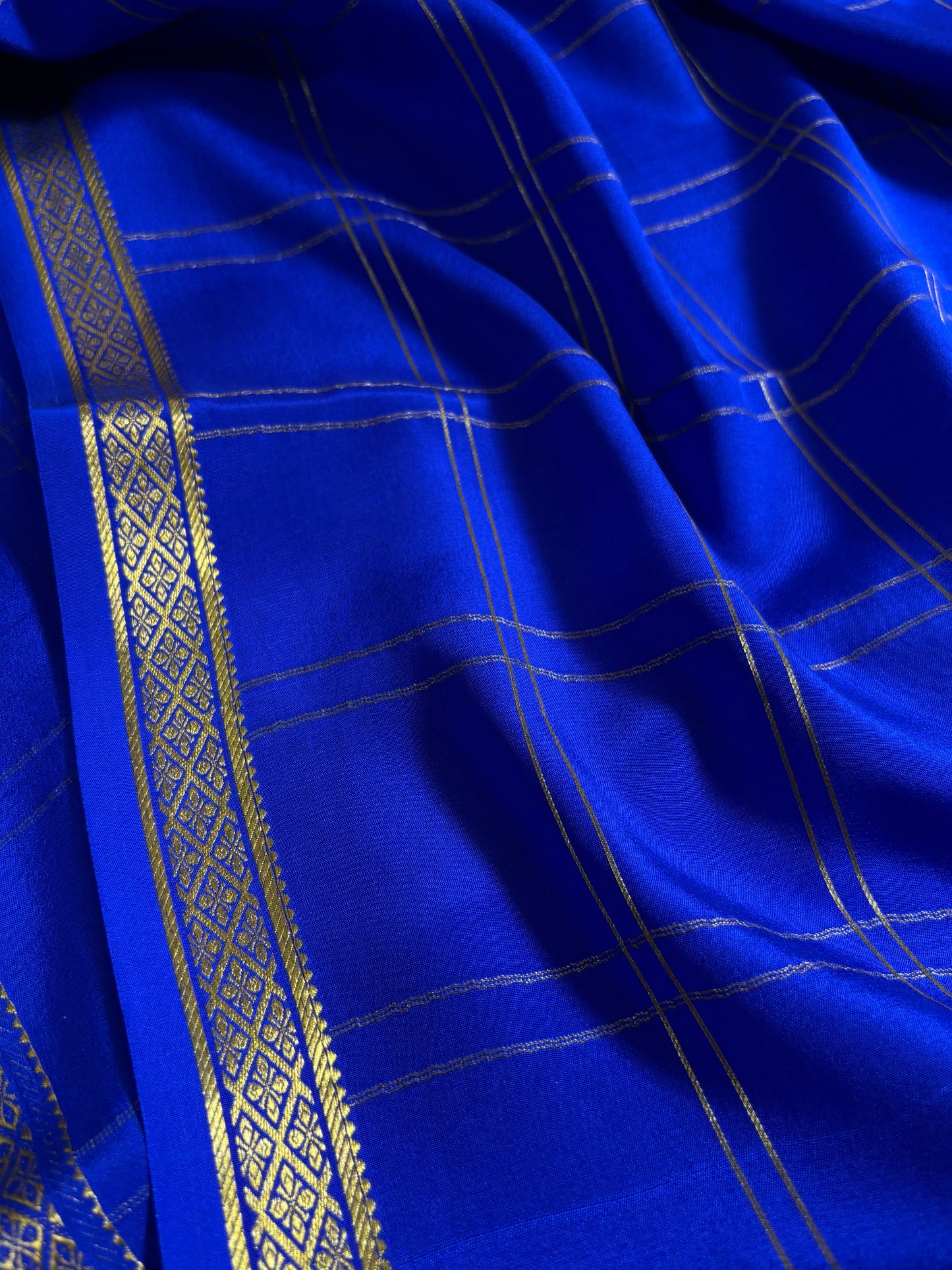 Supriya : Solid Royal blue