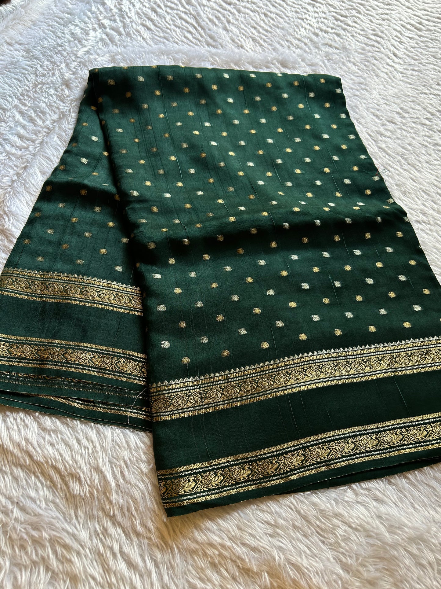 SS101 : Solid Dark green