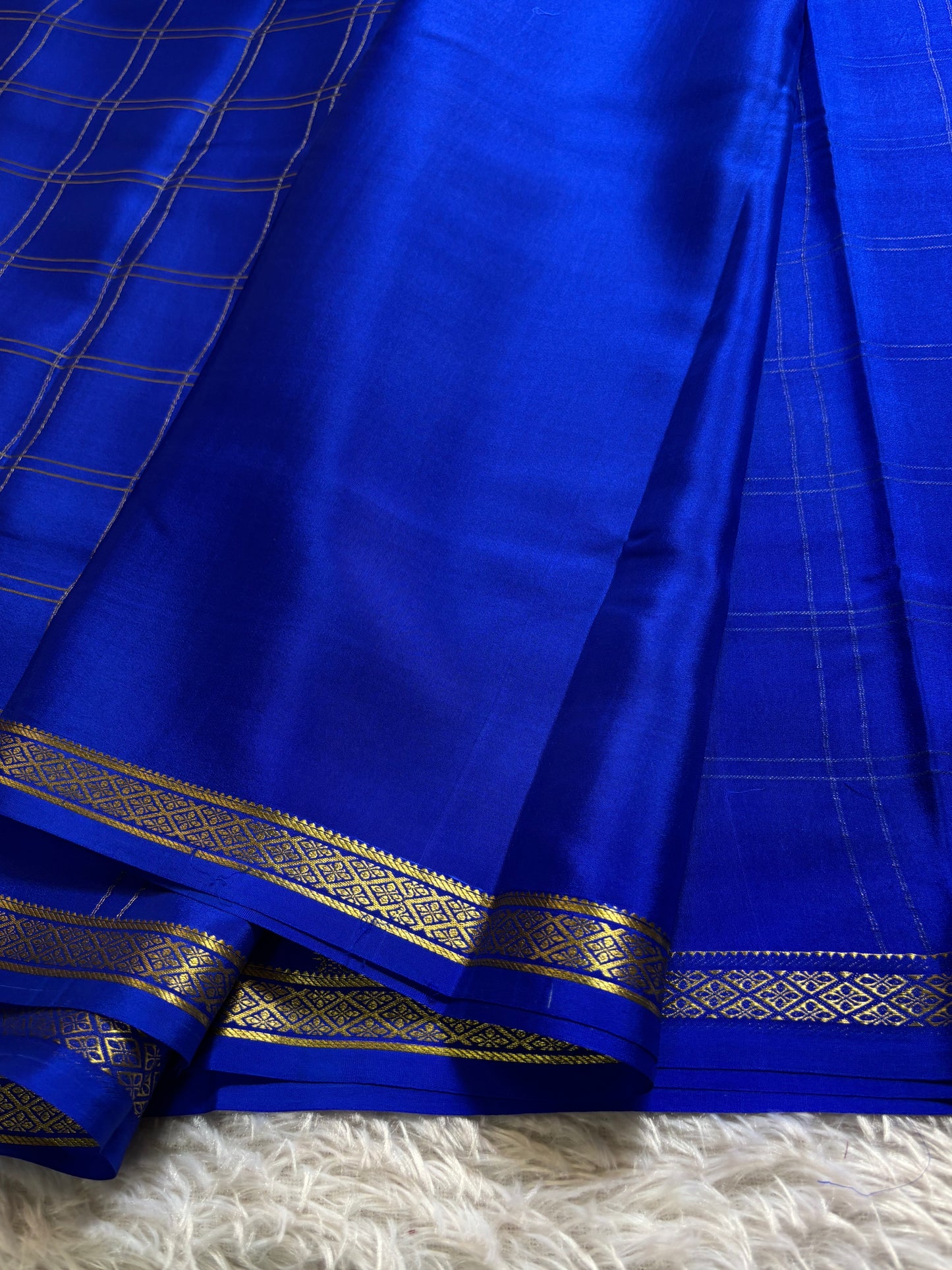 Supriya : Solid Royal blue