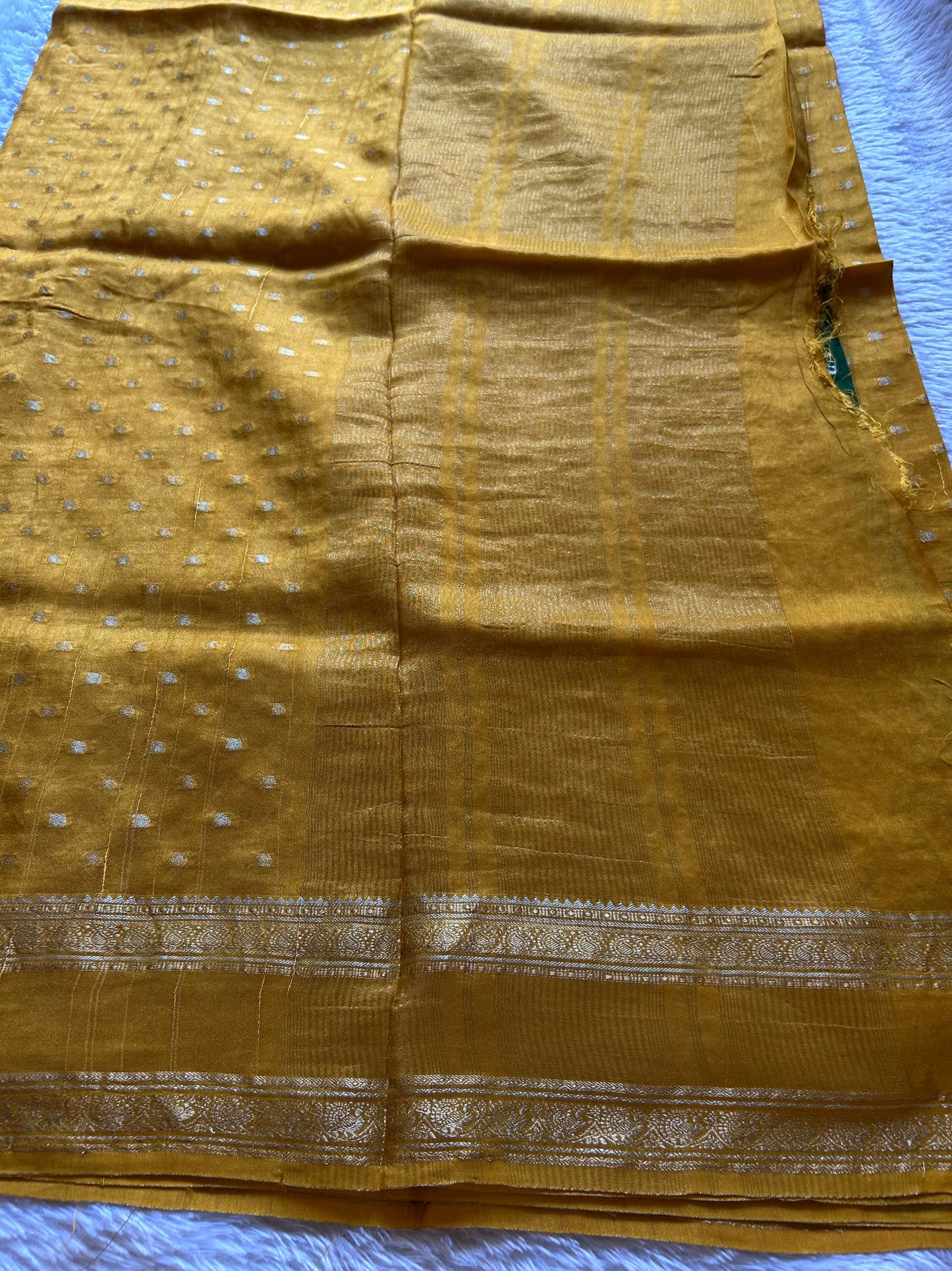 SS101 : Solid Mustard