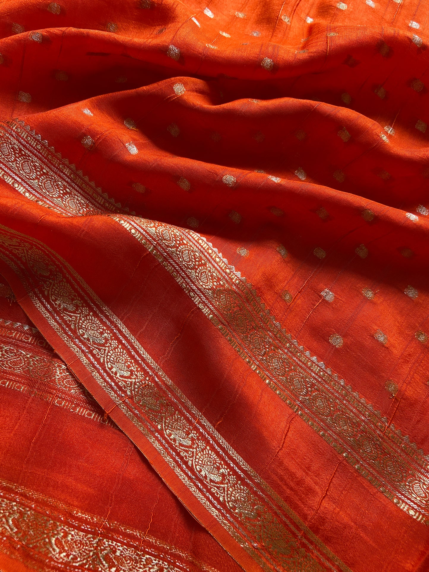 SS101 : Solid Orange