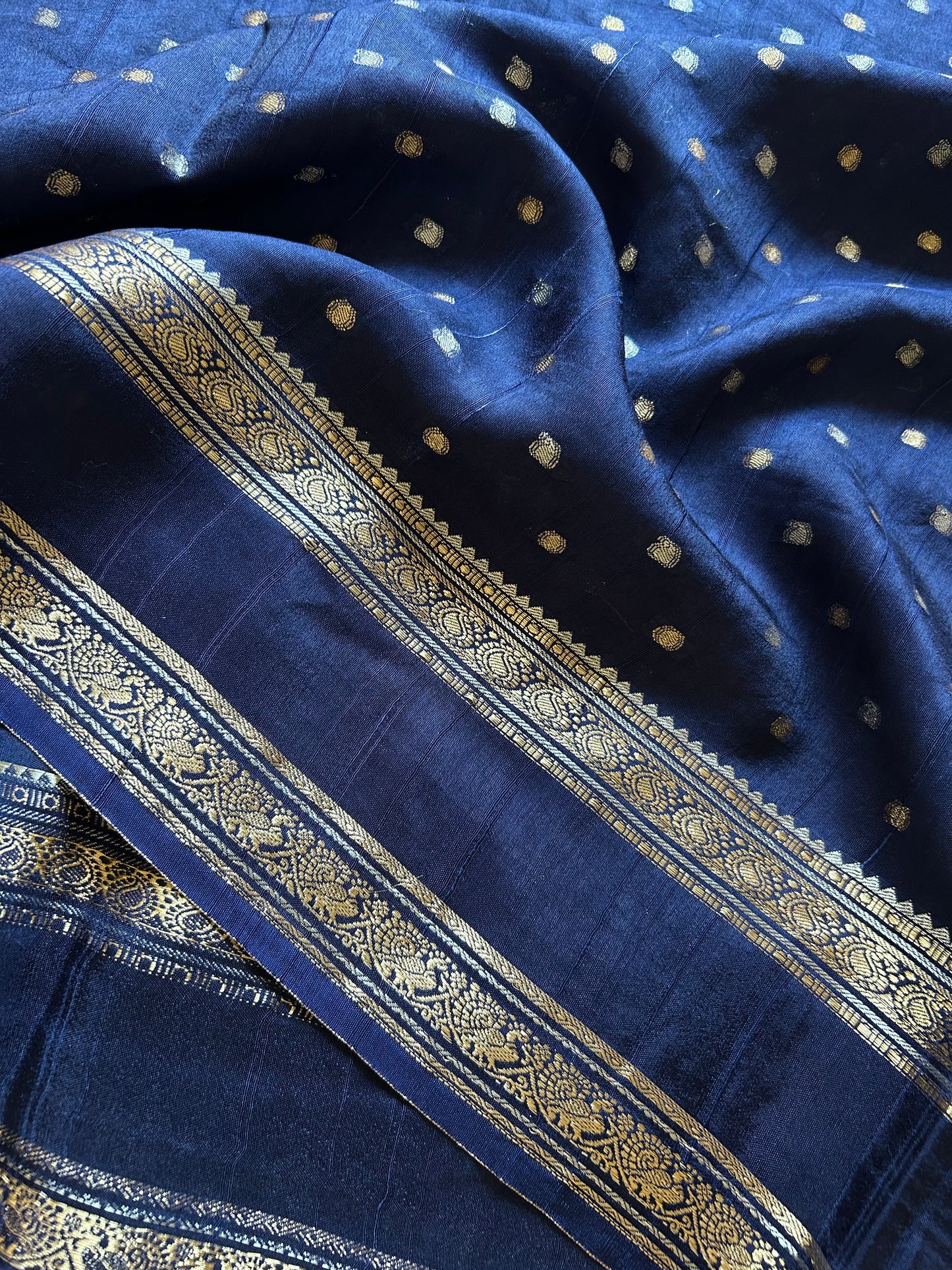SS101 : Solid Dark blue