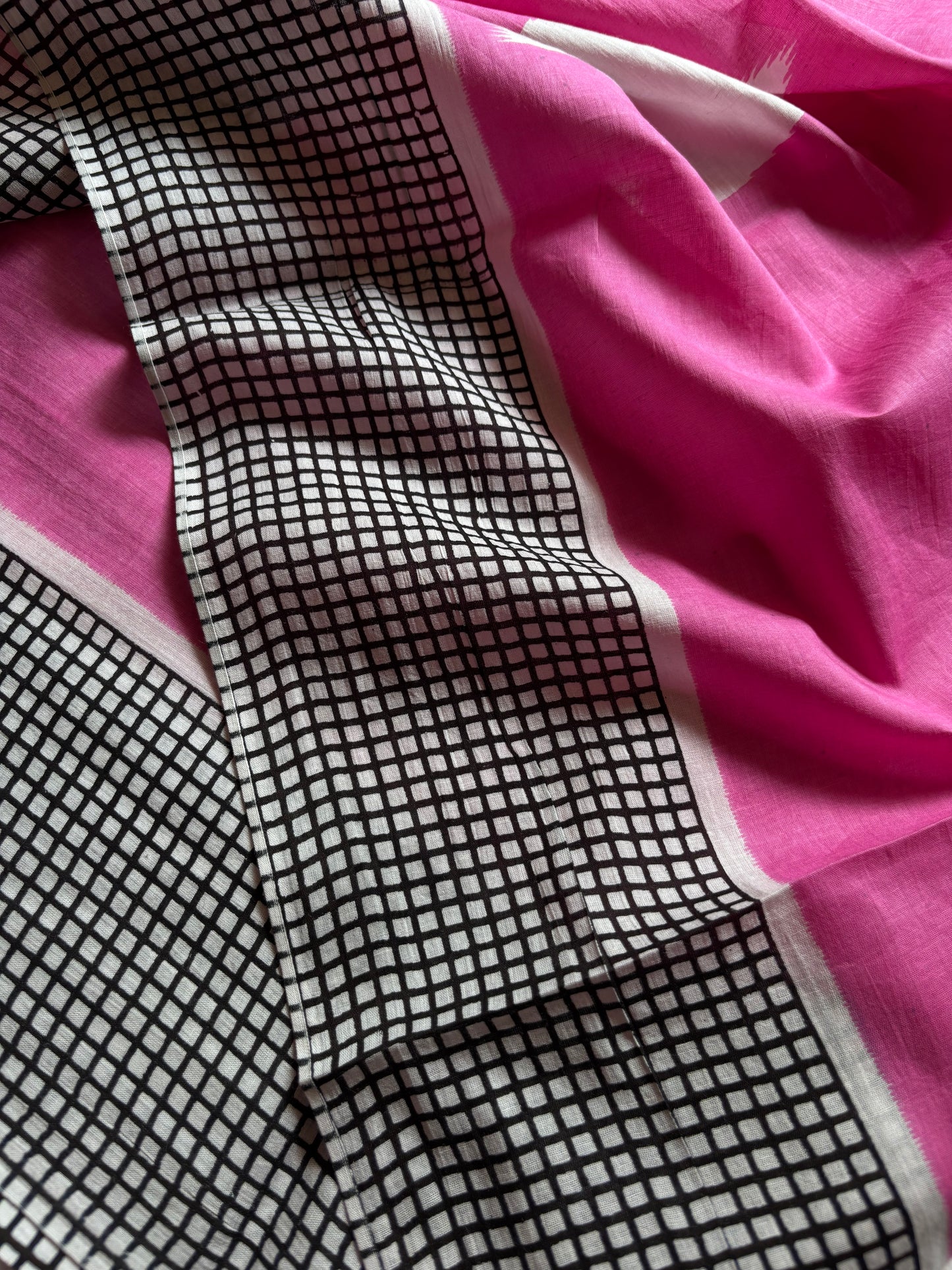 Mulmul : Printed Rose pink