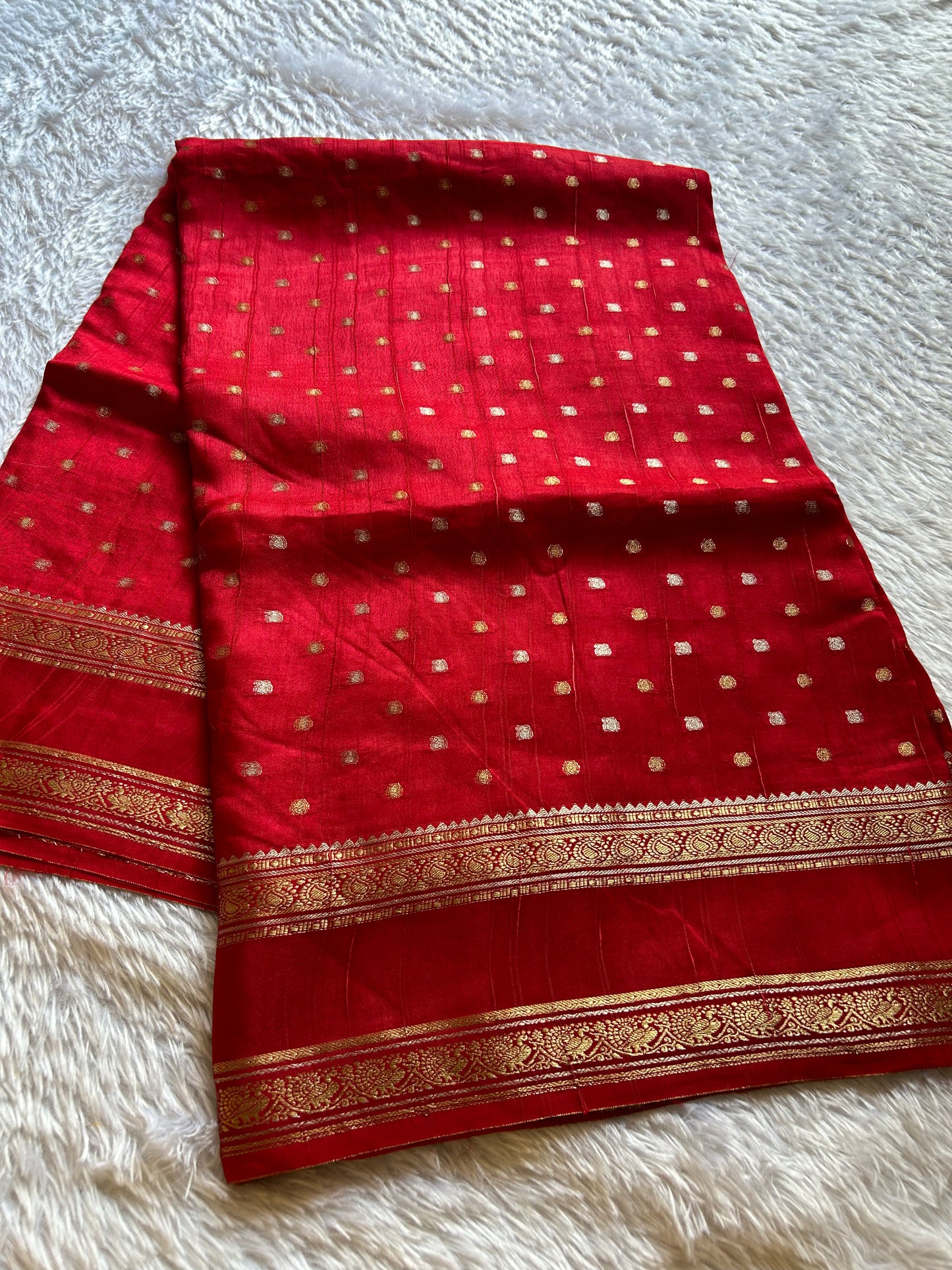 SS101 : Solid Red