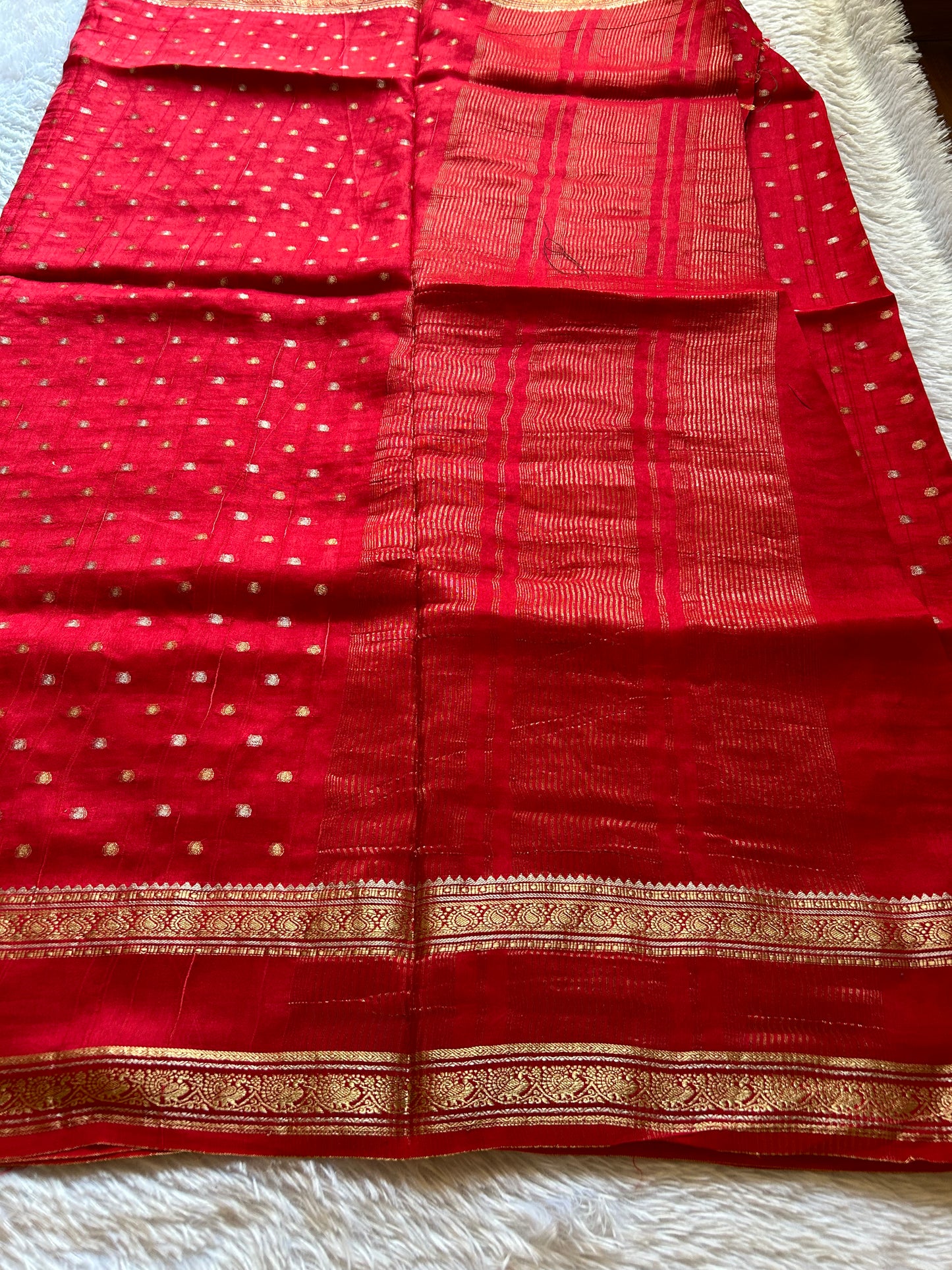 SS101 : Solid Red