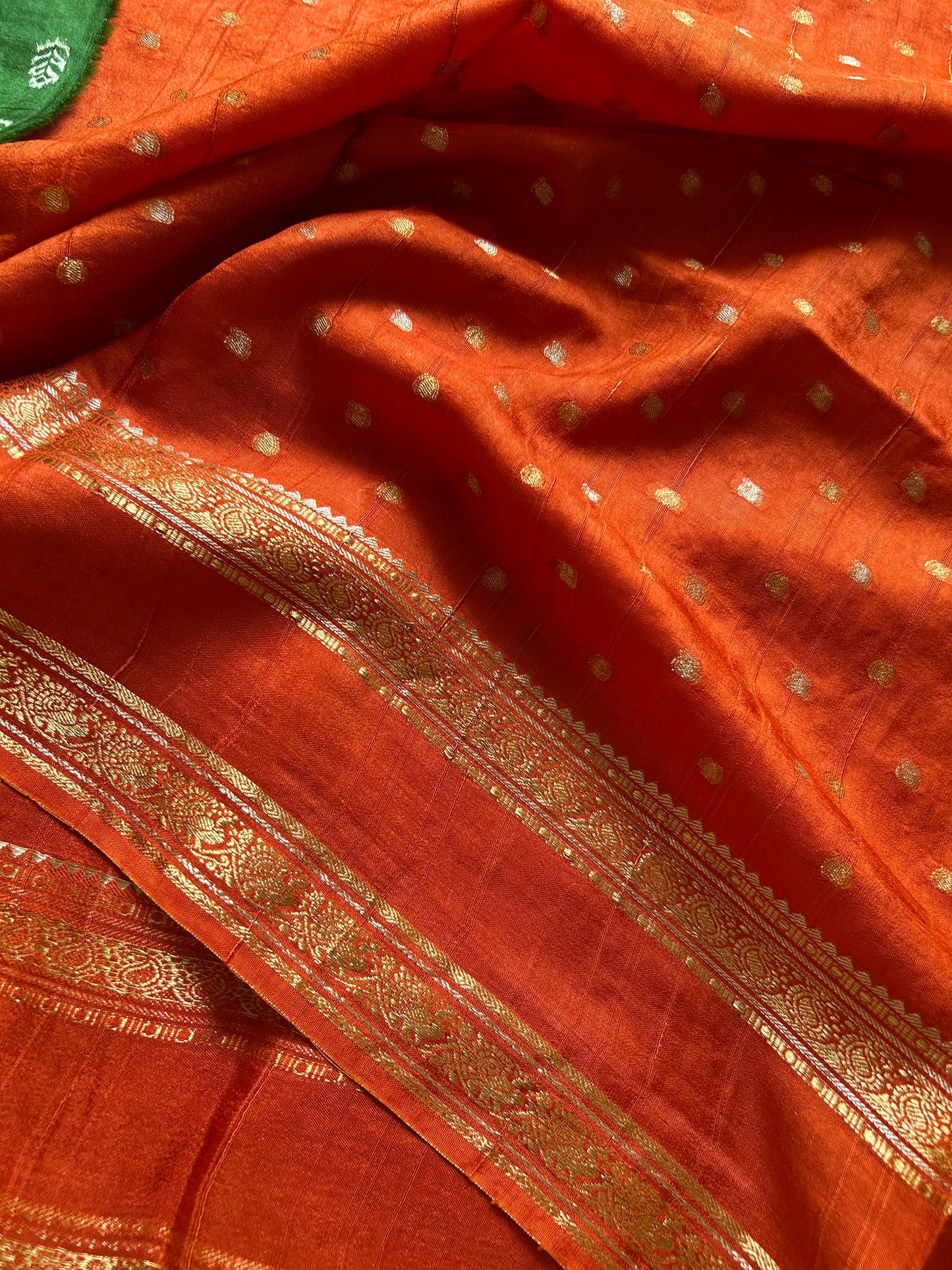 SS101 : Solid Orange