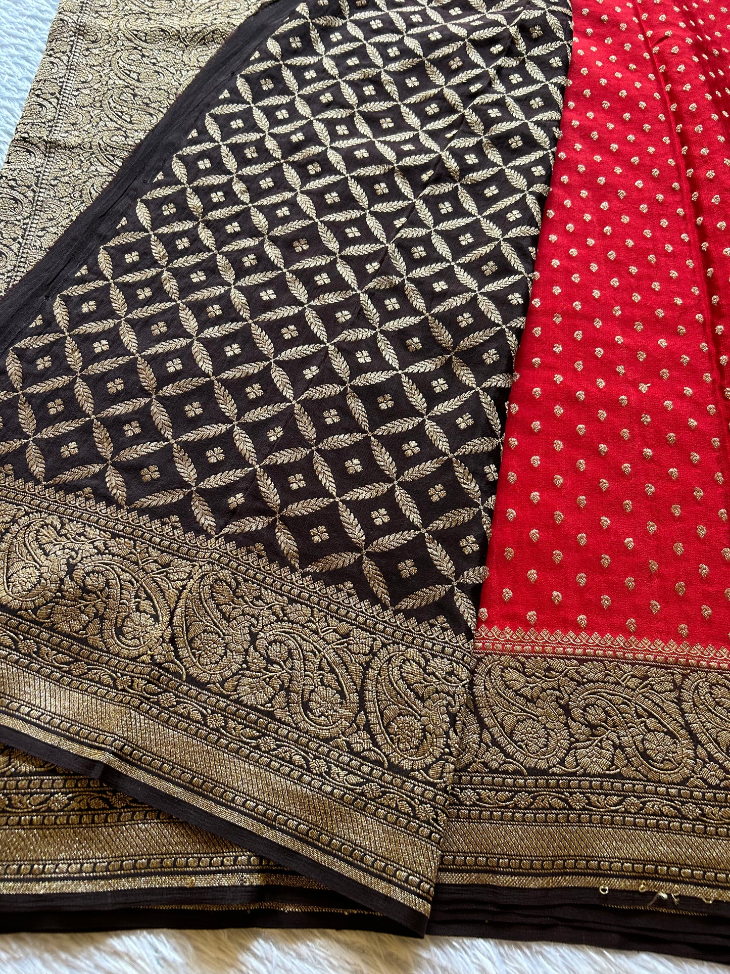 Menaka (2D) : Red-black