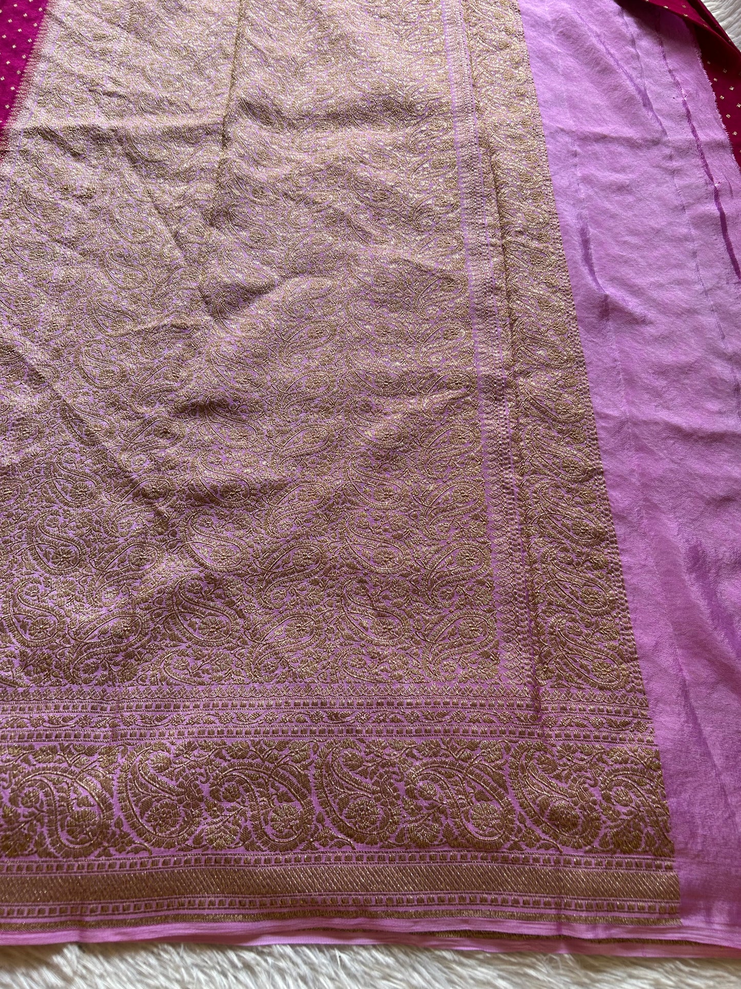 Menaka (2D) : Dark pink-baby pink