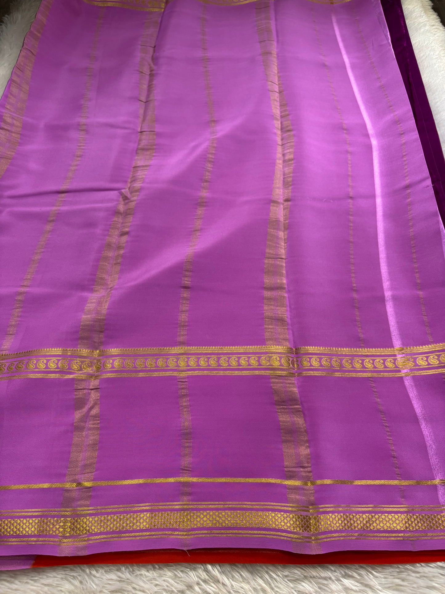 Triguna (3D) : Deep plum-lavender-orange