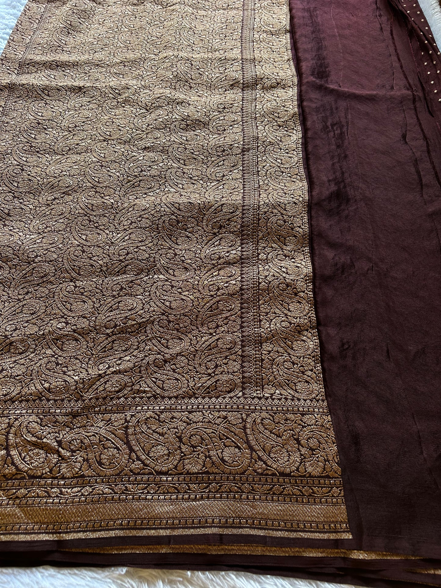 Menaka : Solid Dark brown