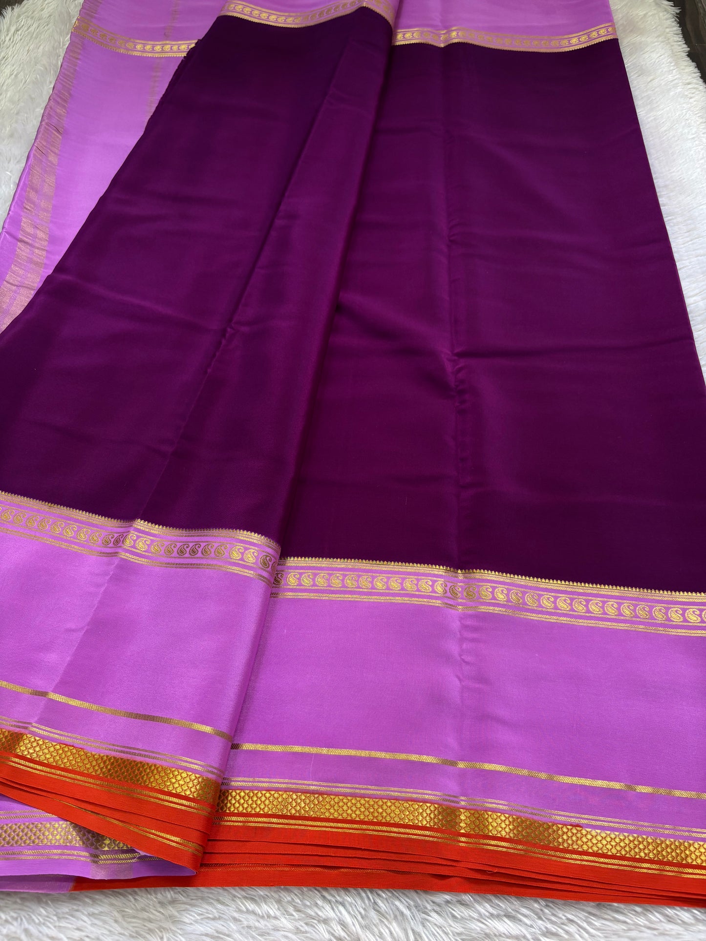 Triguna (3D) : Deep plum-lavender-orange