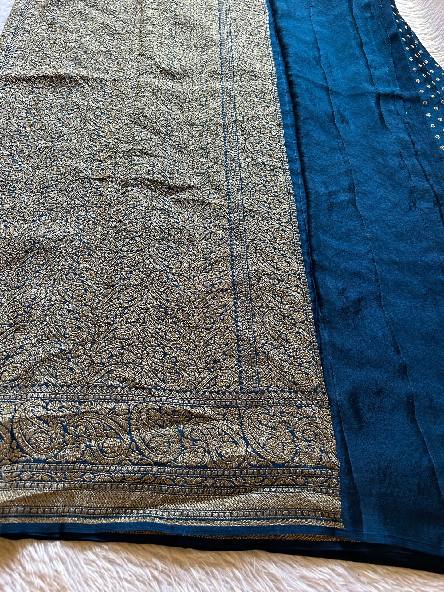 Menaka : Solid Dark blue