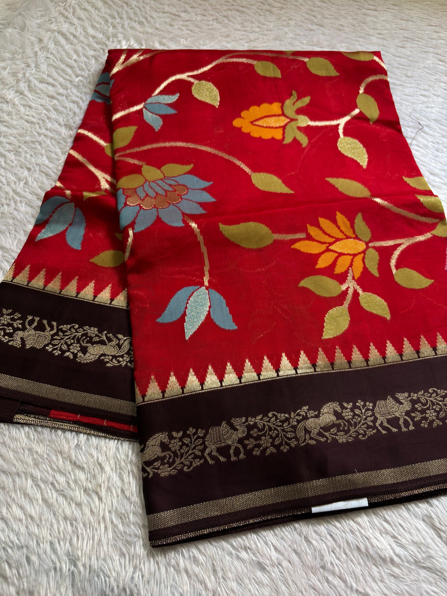SS134 (2D) : Red-deep brown