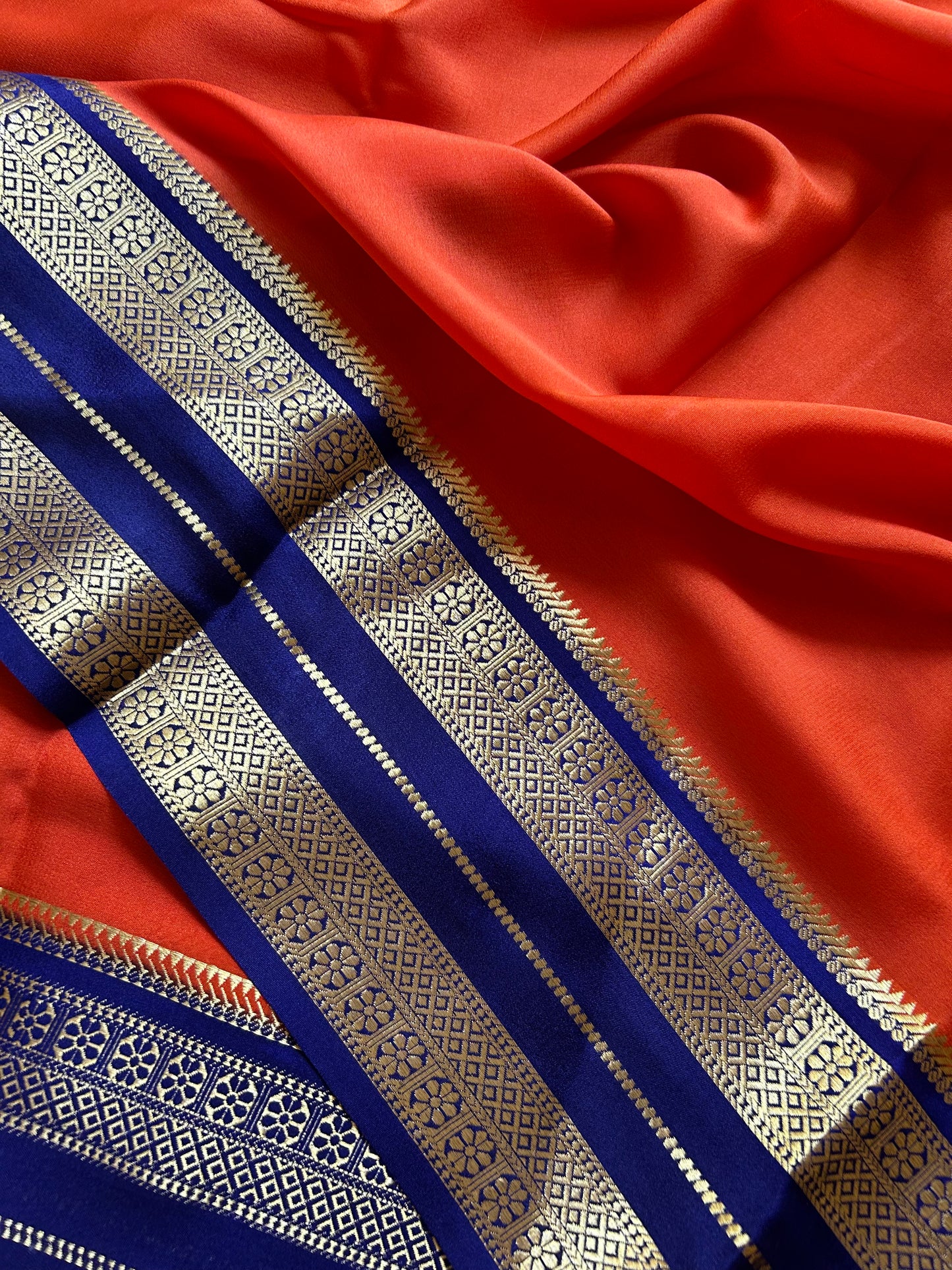 Raagini (2D) : Orange-dark blue