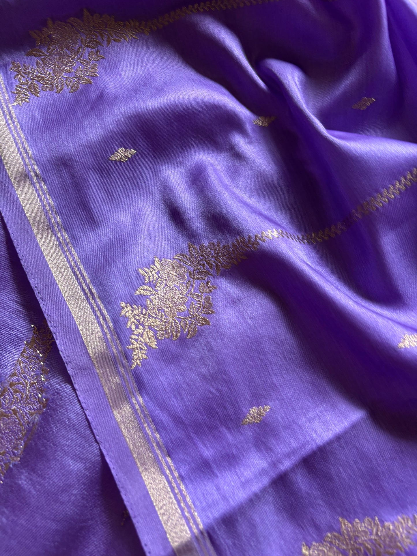SS114 : Solid Lavender