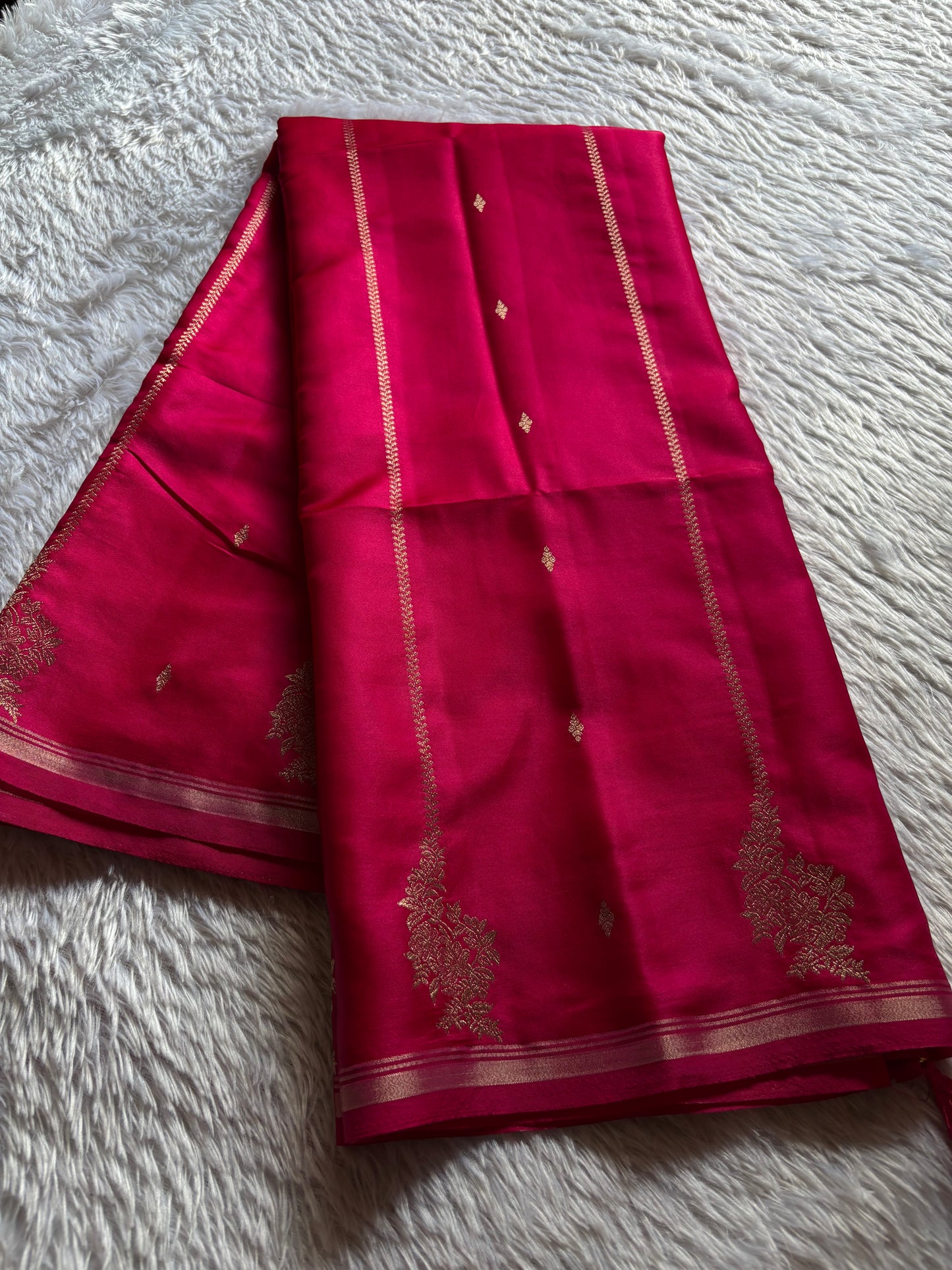 SS114 : Solid Rani pink
