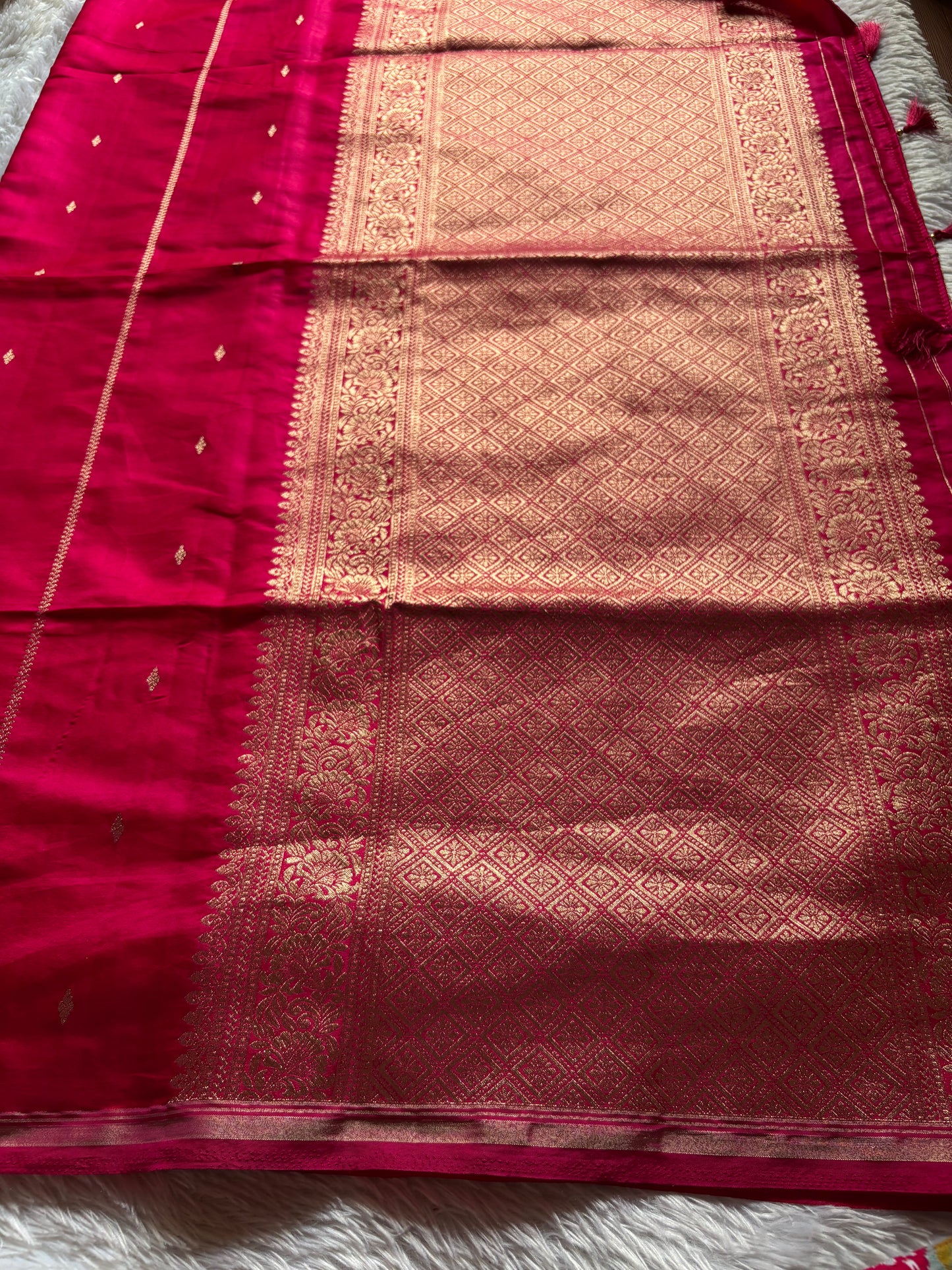 SS114 : Solid Rani pink