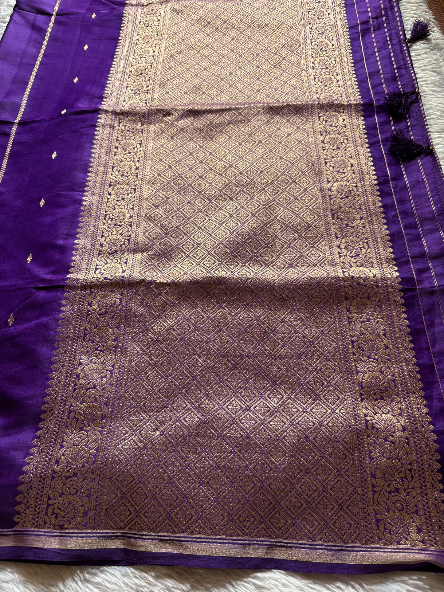 SS114 : Solid Violet