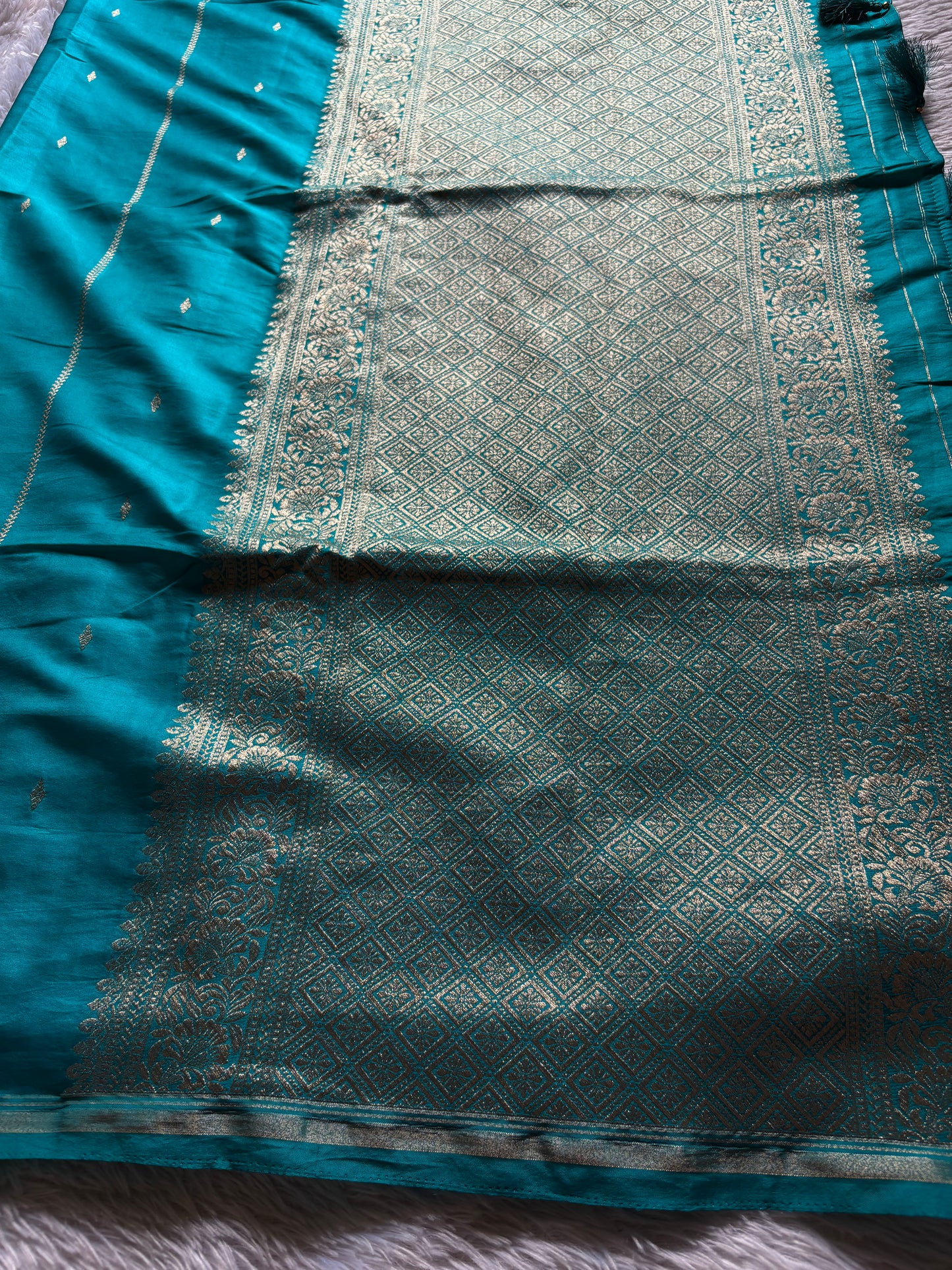 SS114 : Solid Ananda blue