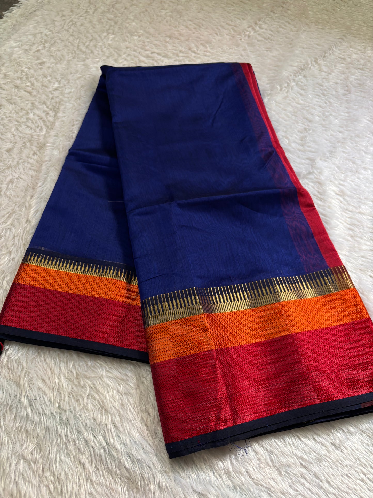 MCS101 (3D) : Dark blue-orange-red