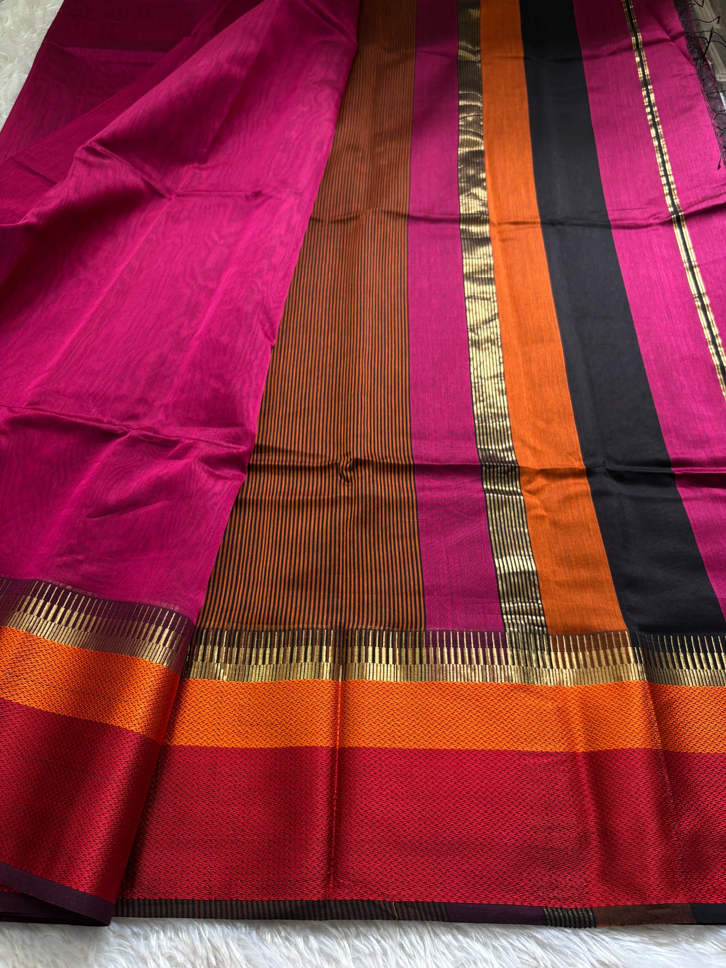 MCS101 (3D) : Rani pink-orange-red