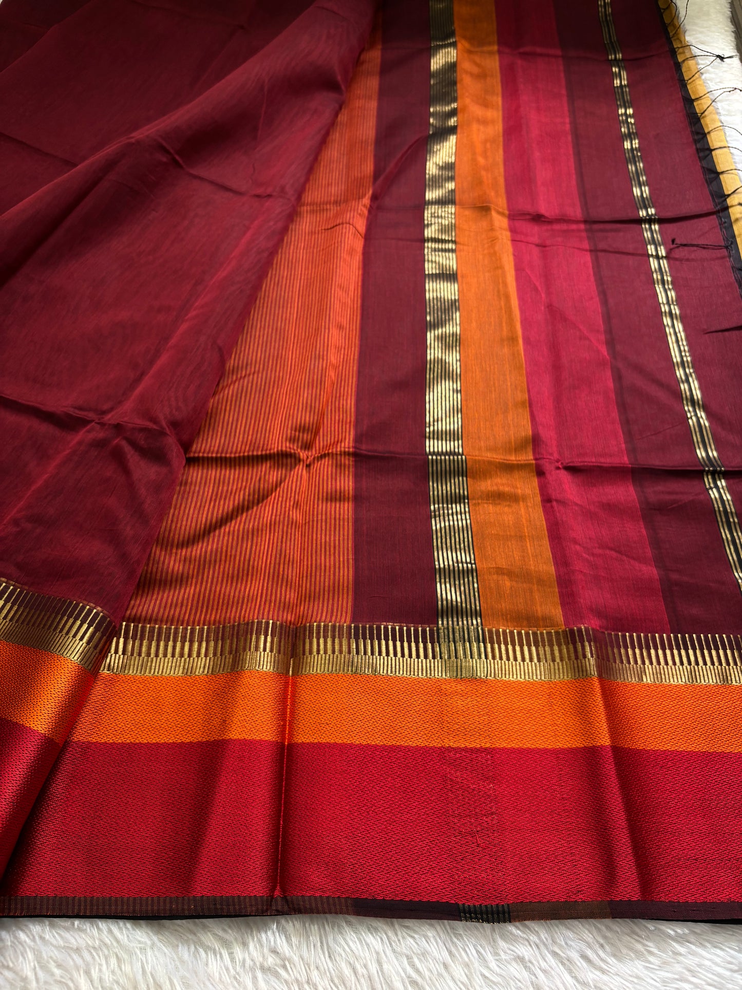 MCS101 (3D) : Maroon-orange-red