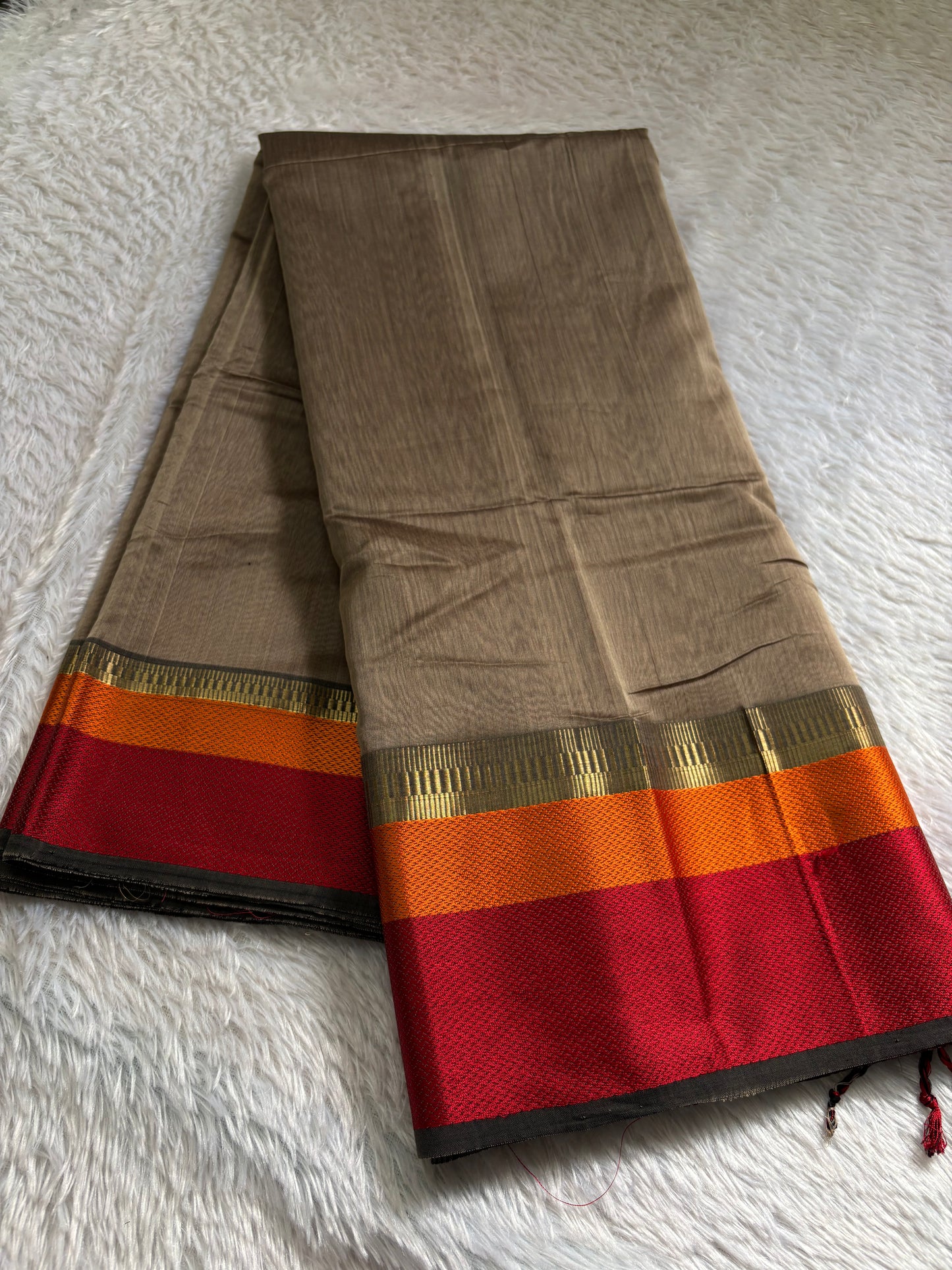 MCS101 (3D) : Khakhi-orange-red
