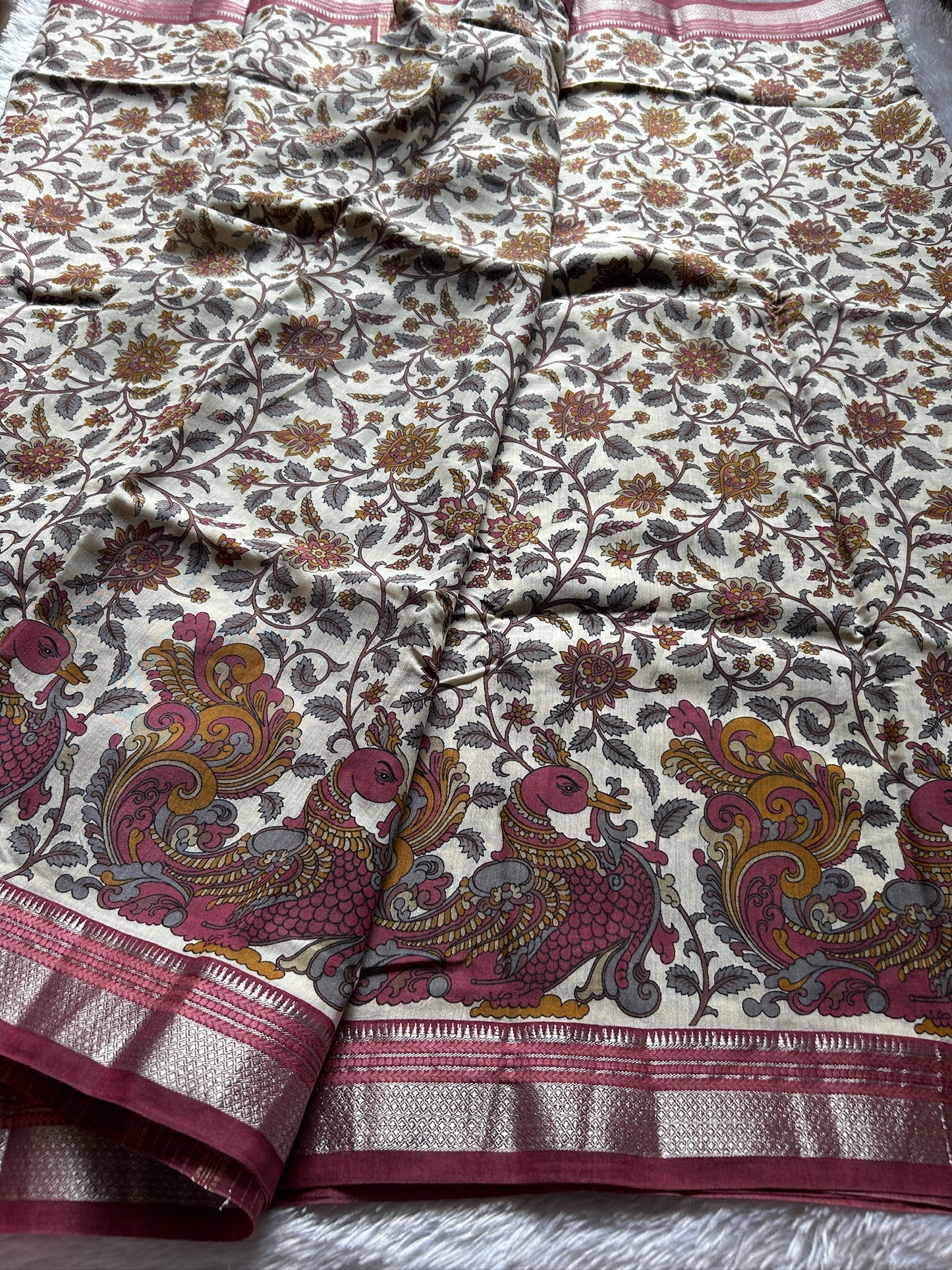 Sarala (2D) : Off white-brick red