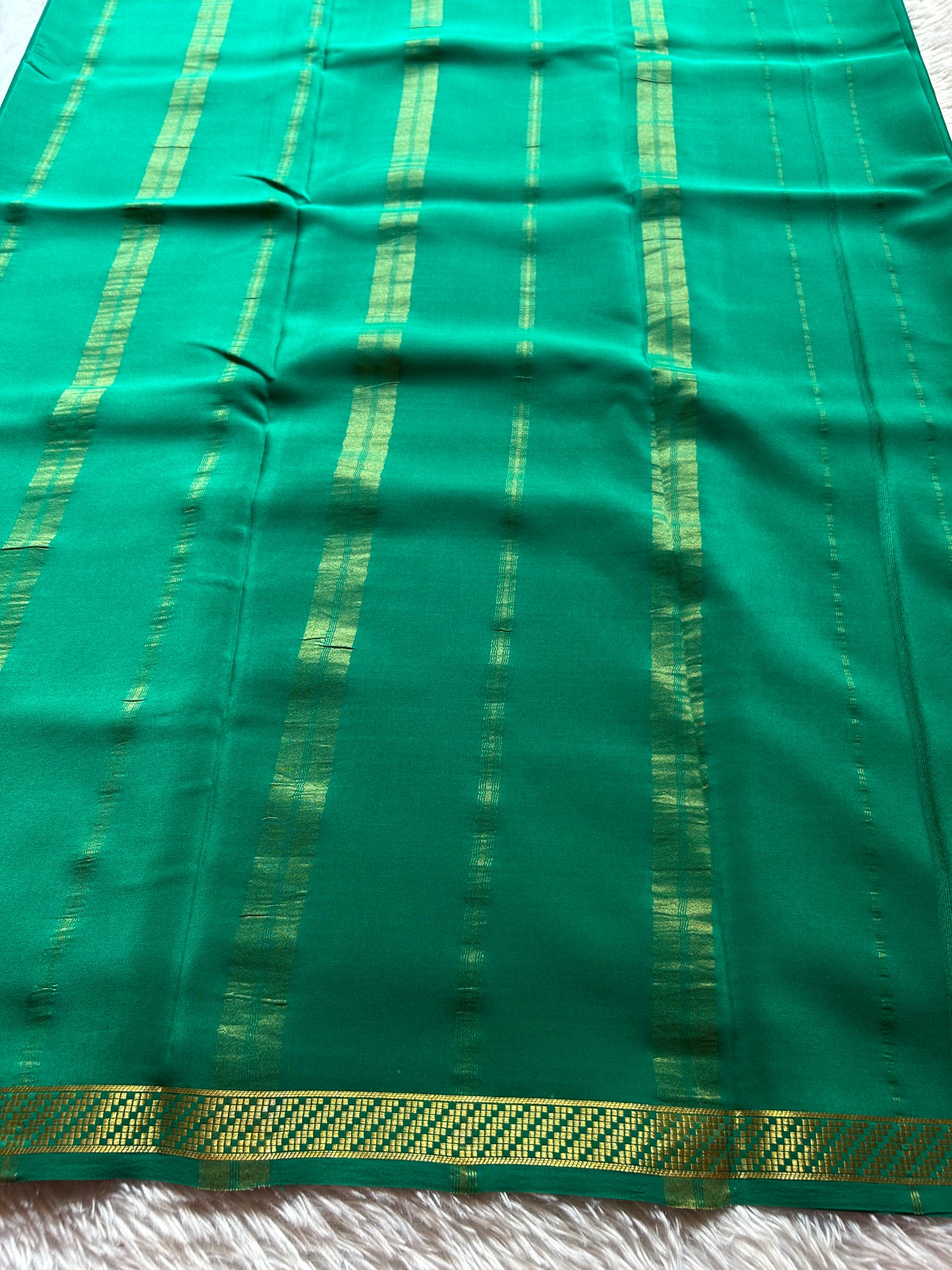 Brunda : Solid Rama green