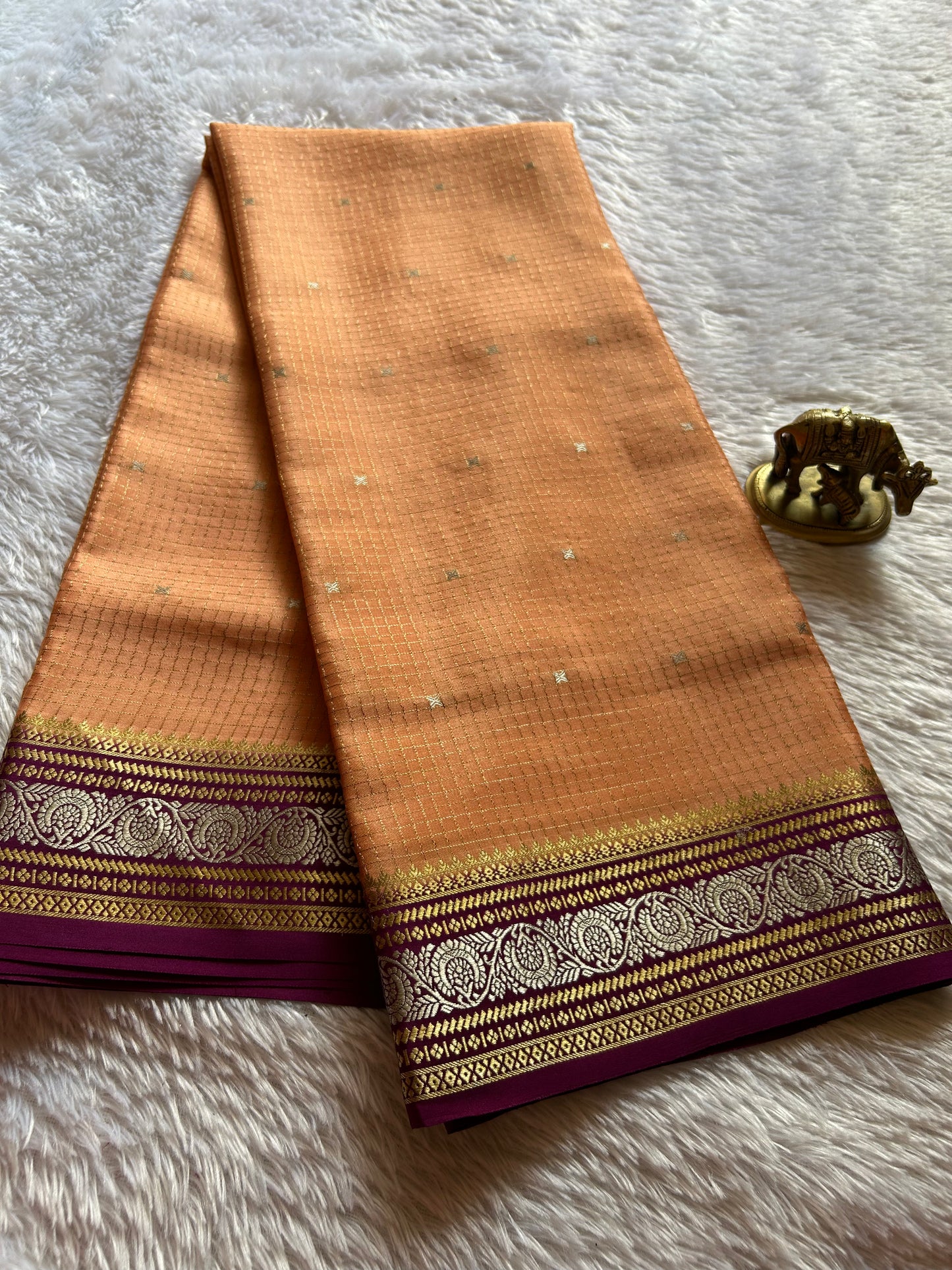 Haasini (2D) : Light peach-magenta