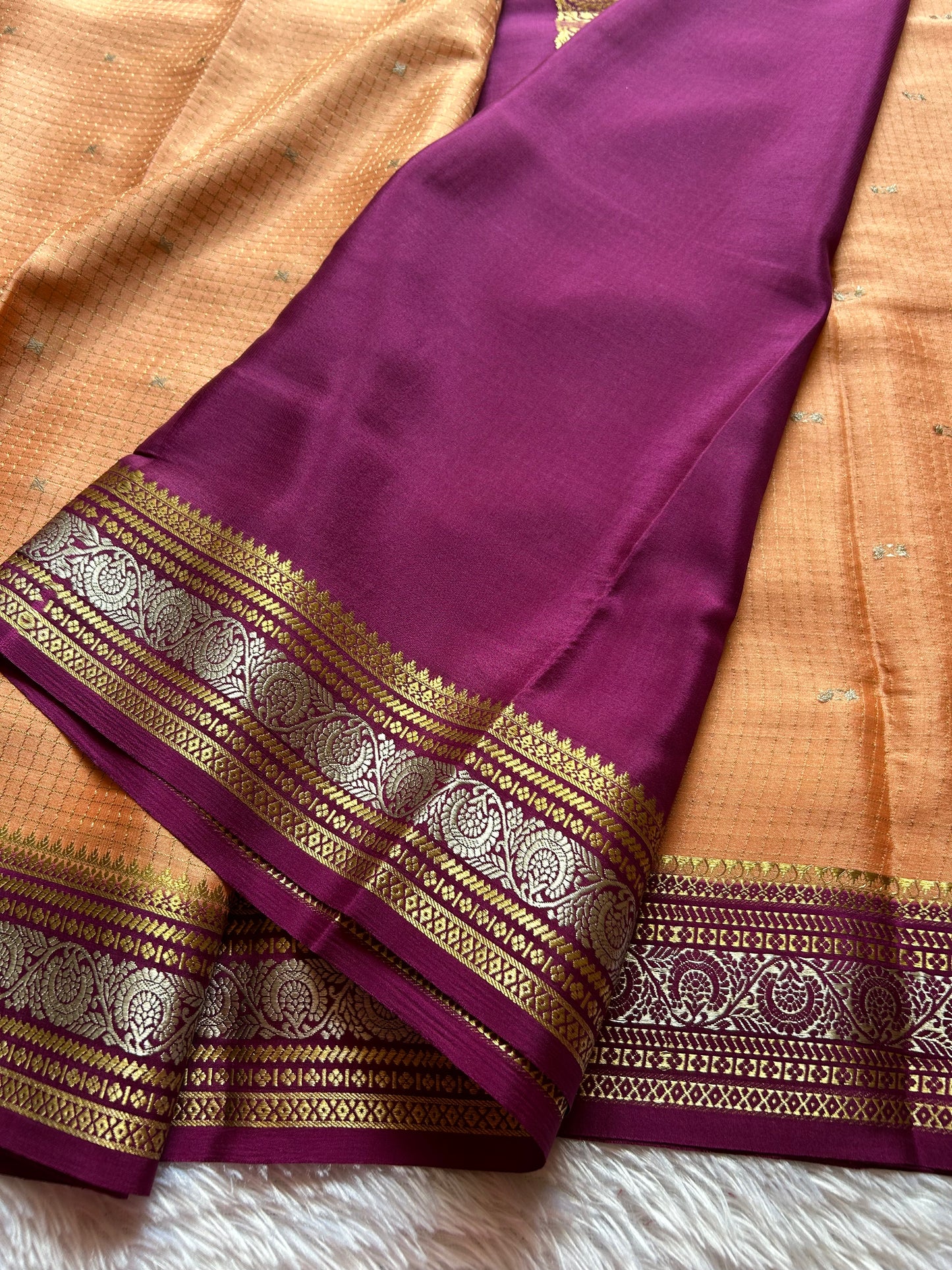 Haasini (2D) : Light peach-magenta