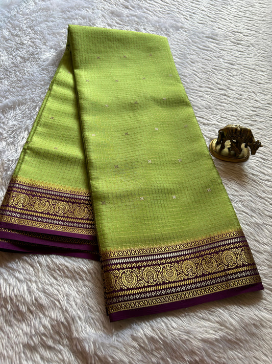 Haasini (2D) : Pista green-magenta