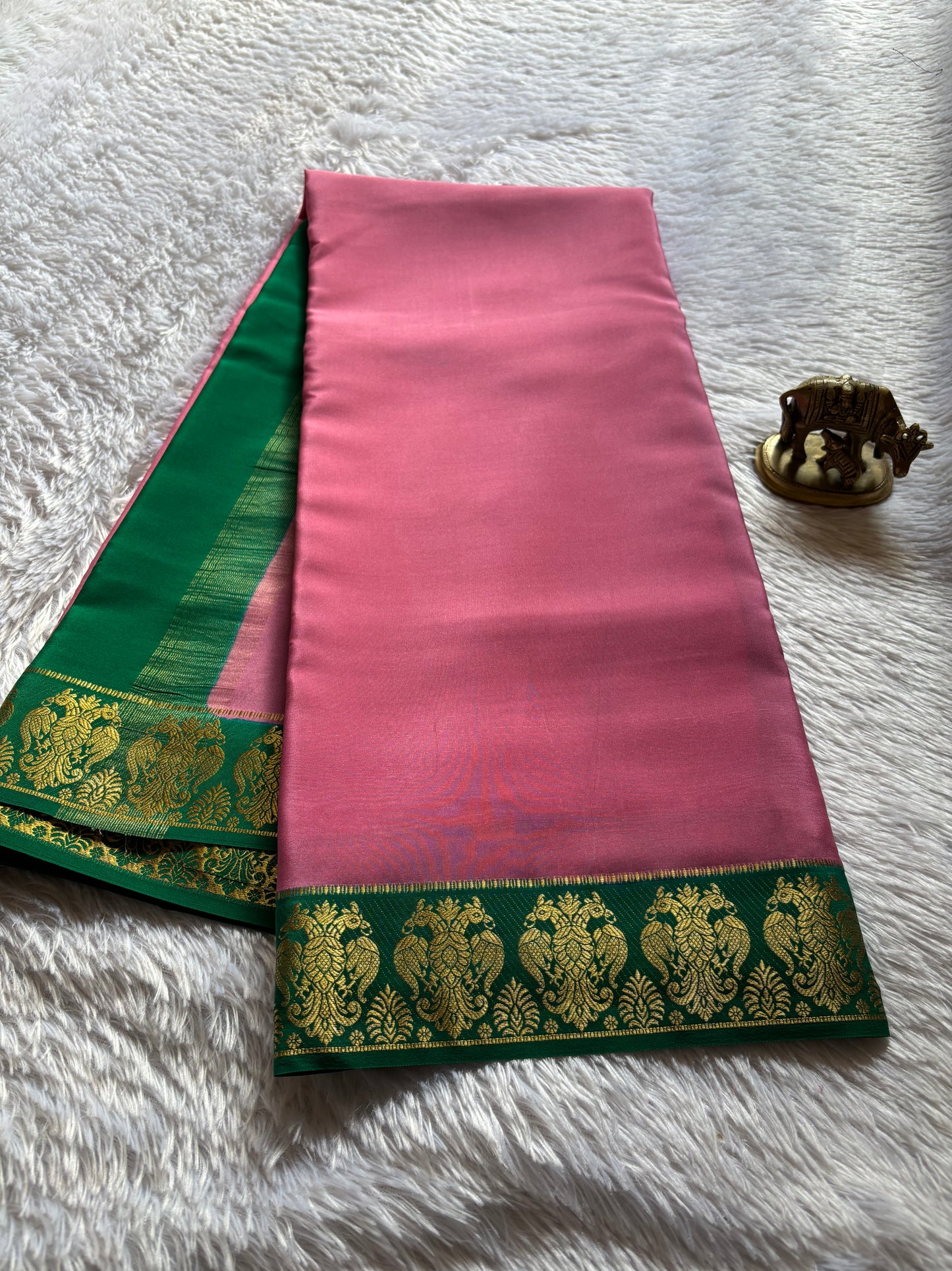 Veera (2D) : Onion pink-green