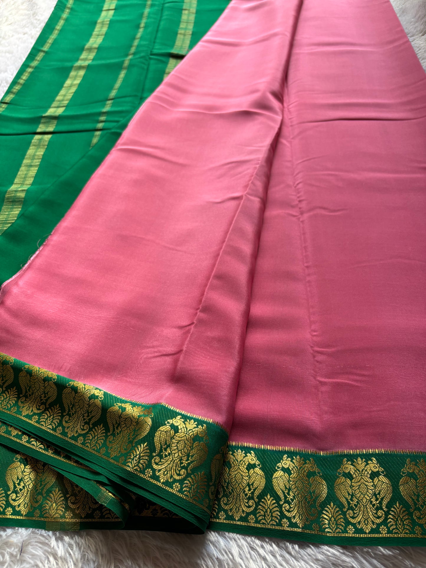 Veera (2D) : Onion pink-green