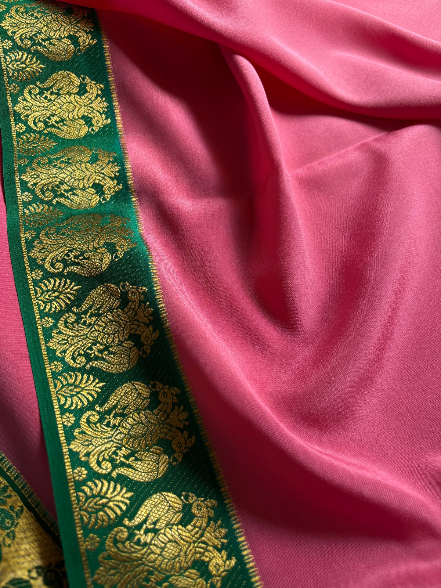 Veera (2D) : Onion pink-green