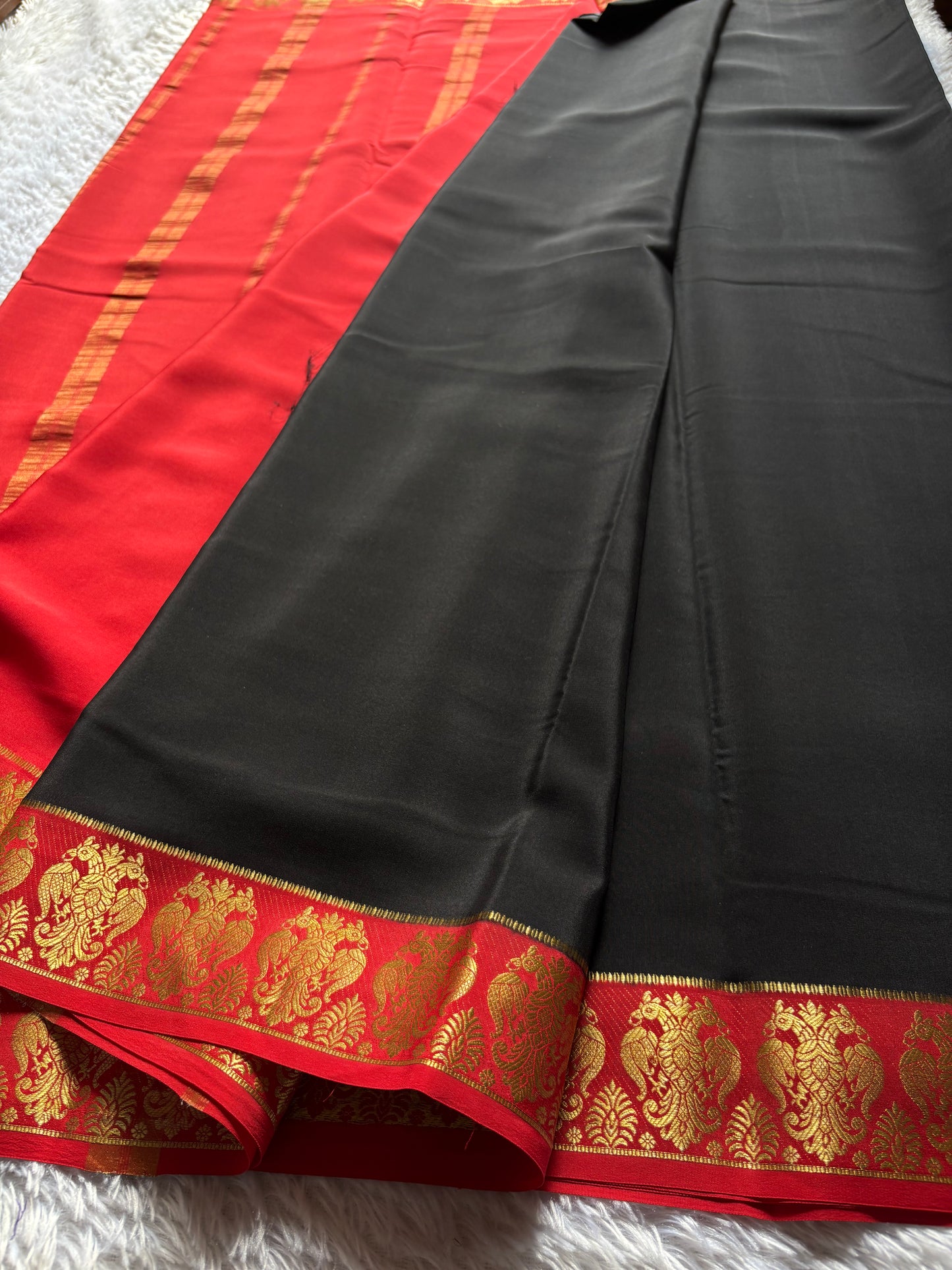 Veera (2D) : Black-red
