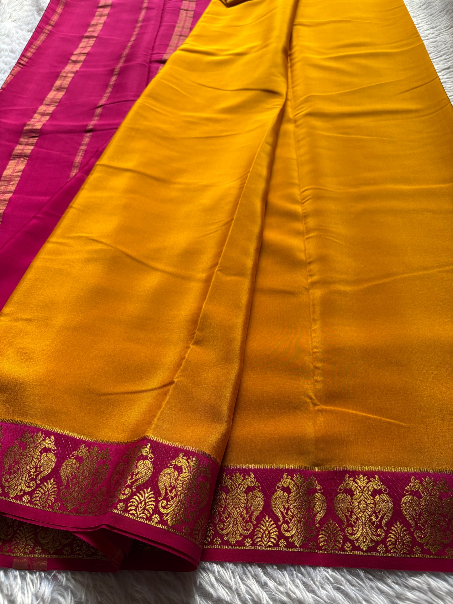 Veera (2D) : Golden yellow-rani pink