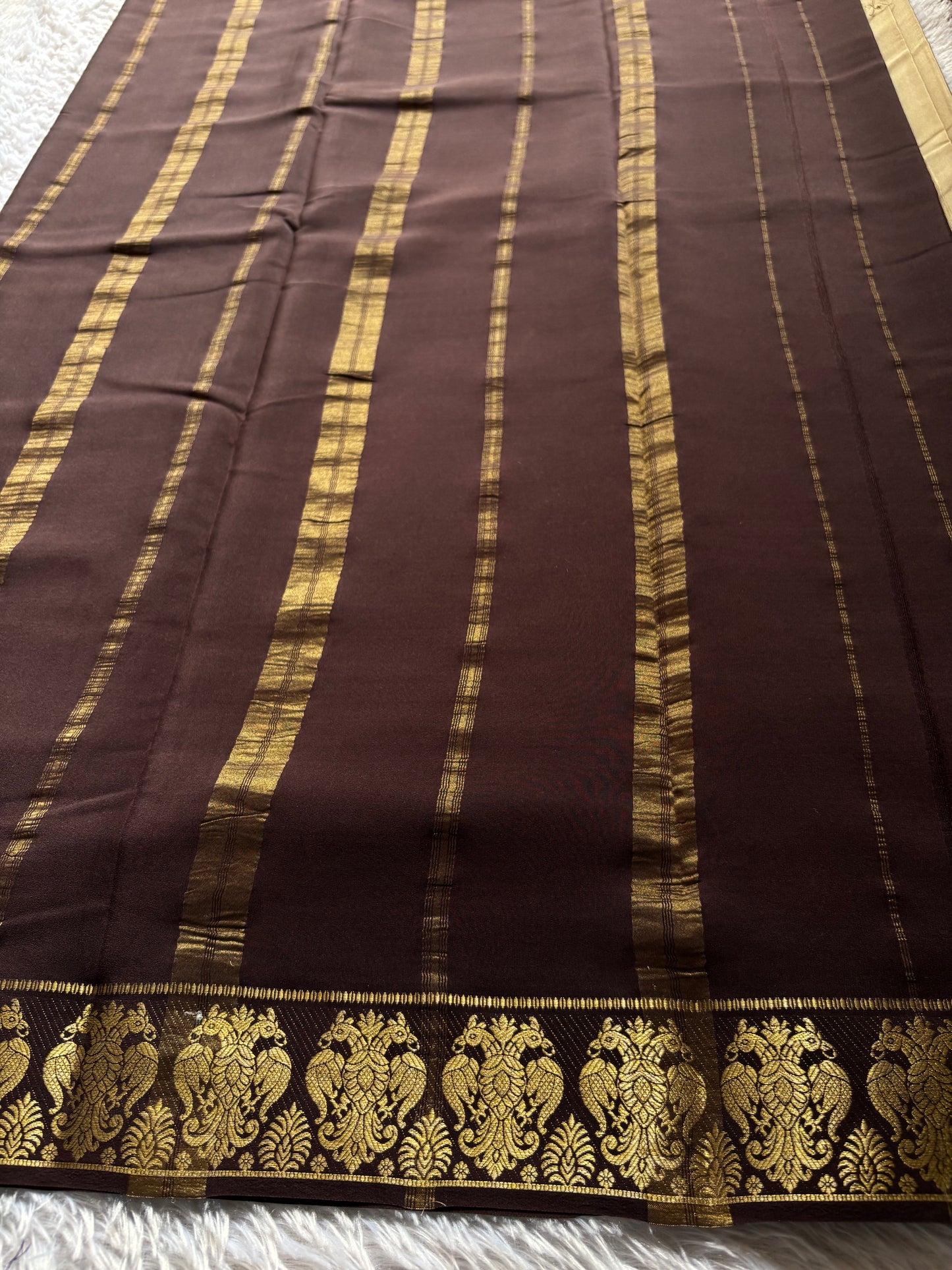 Veera (2D) : Chikoo beige-chocolate brown