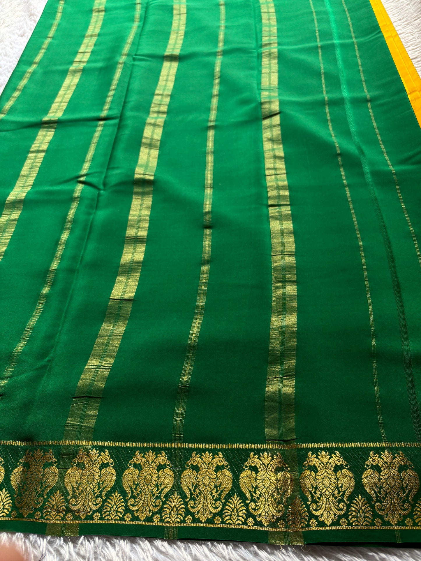 Veera (2D) : Yellow-bottle green