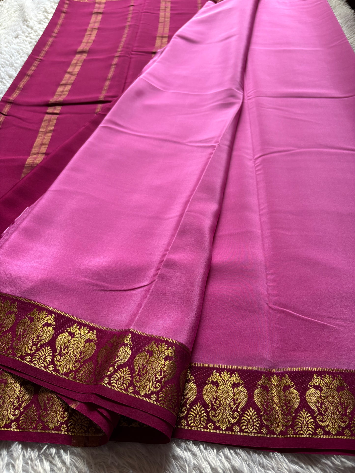 Veera (2D) : Candy pink-Deep magenta