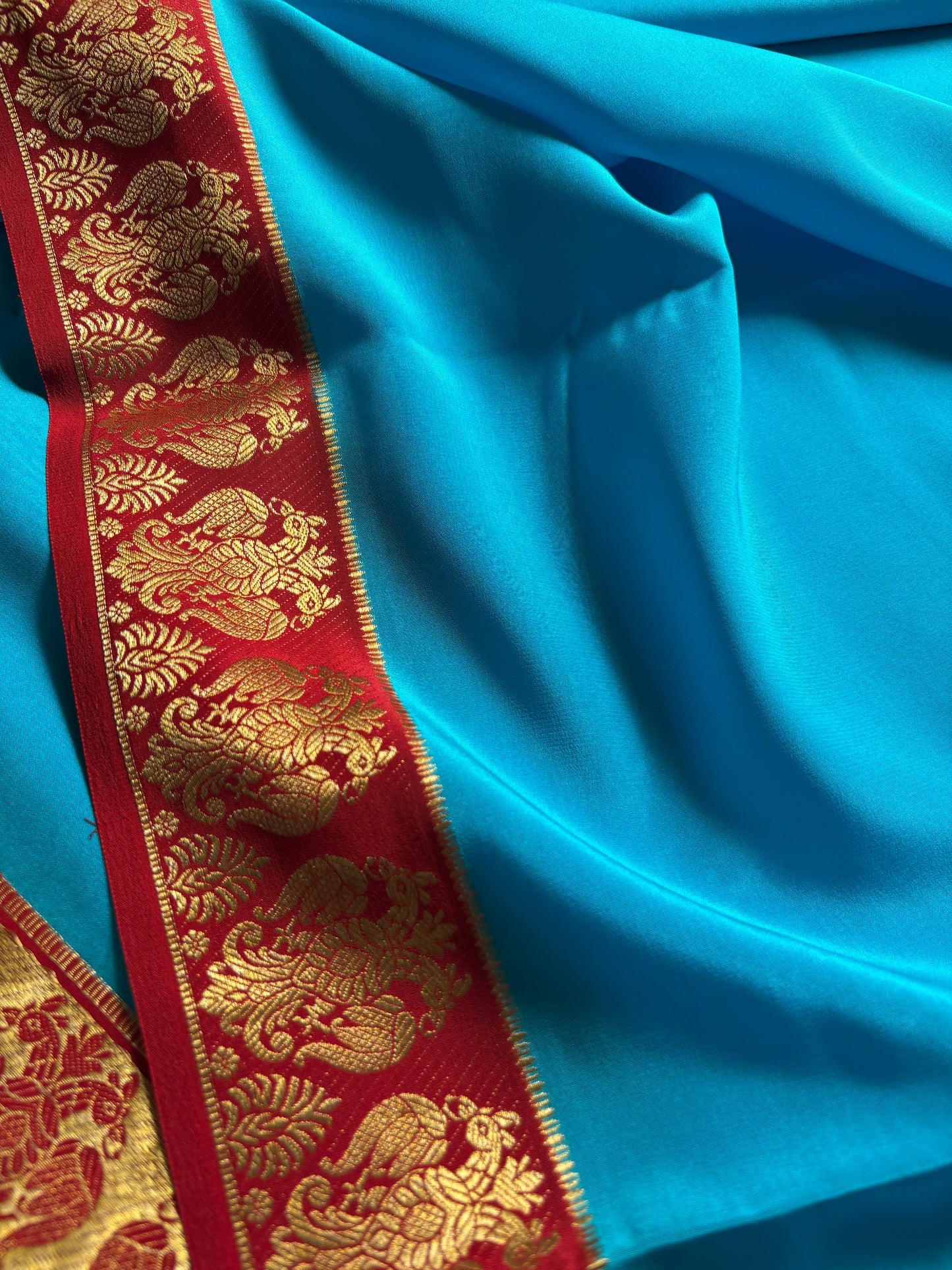 Veera (2D) : Ananda blue-red