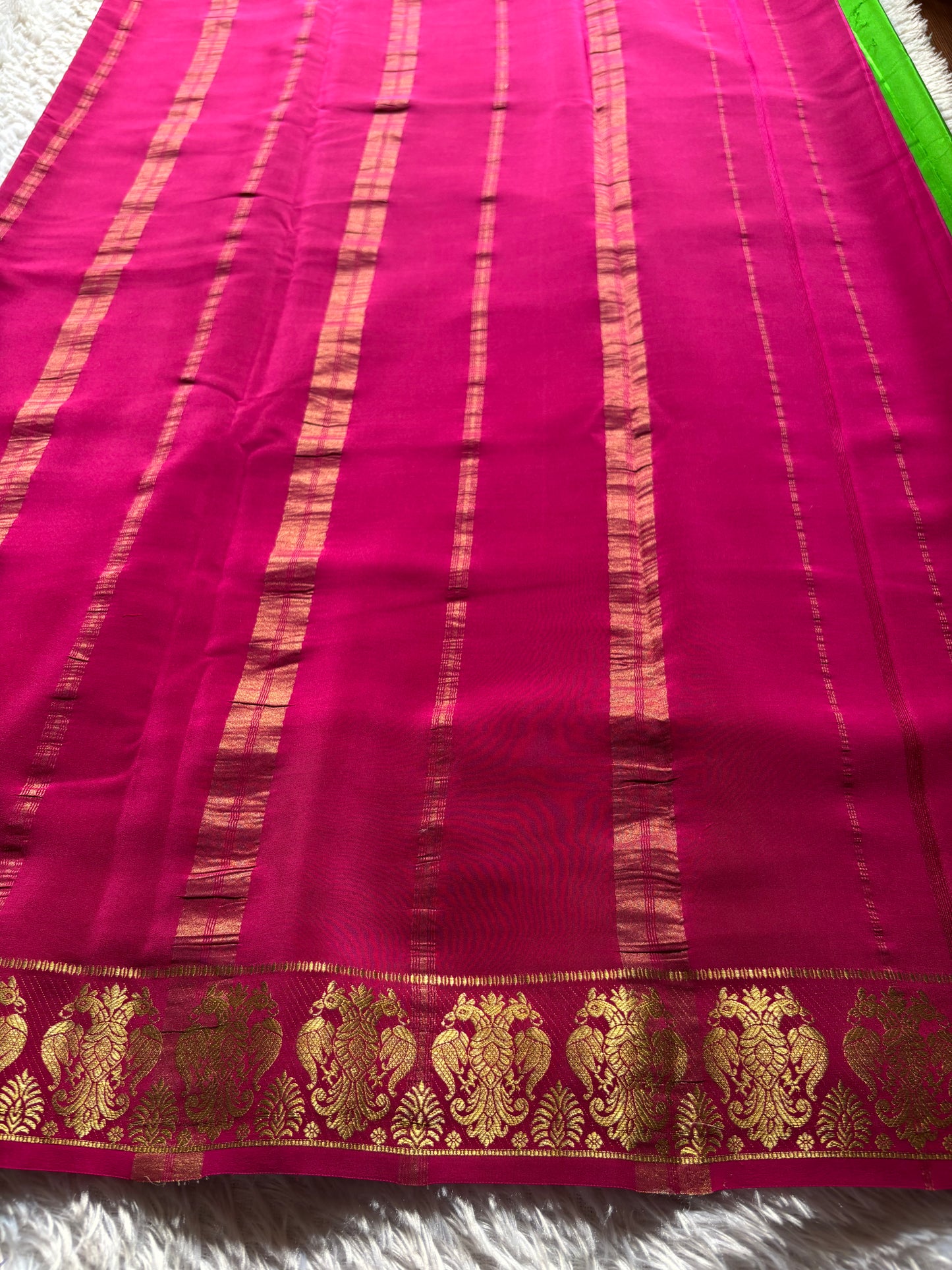 Veera (2D) : Parrot green-rani pink