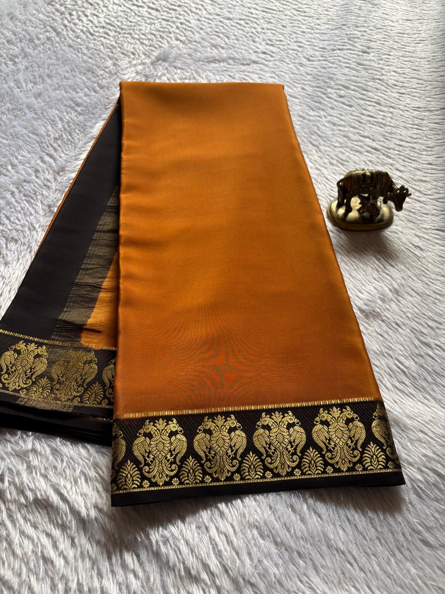 Veera (2D) : Burnt orange-deep brown