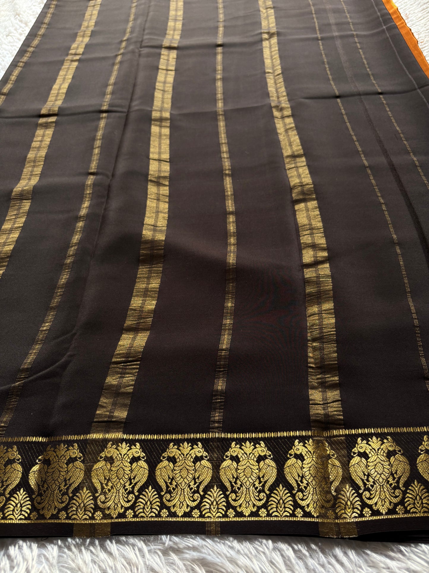 Veera (2D) : Burnt orange-deep brown