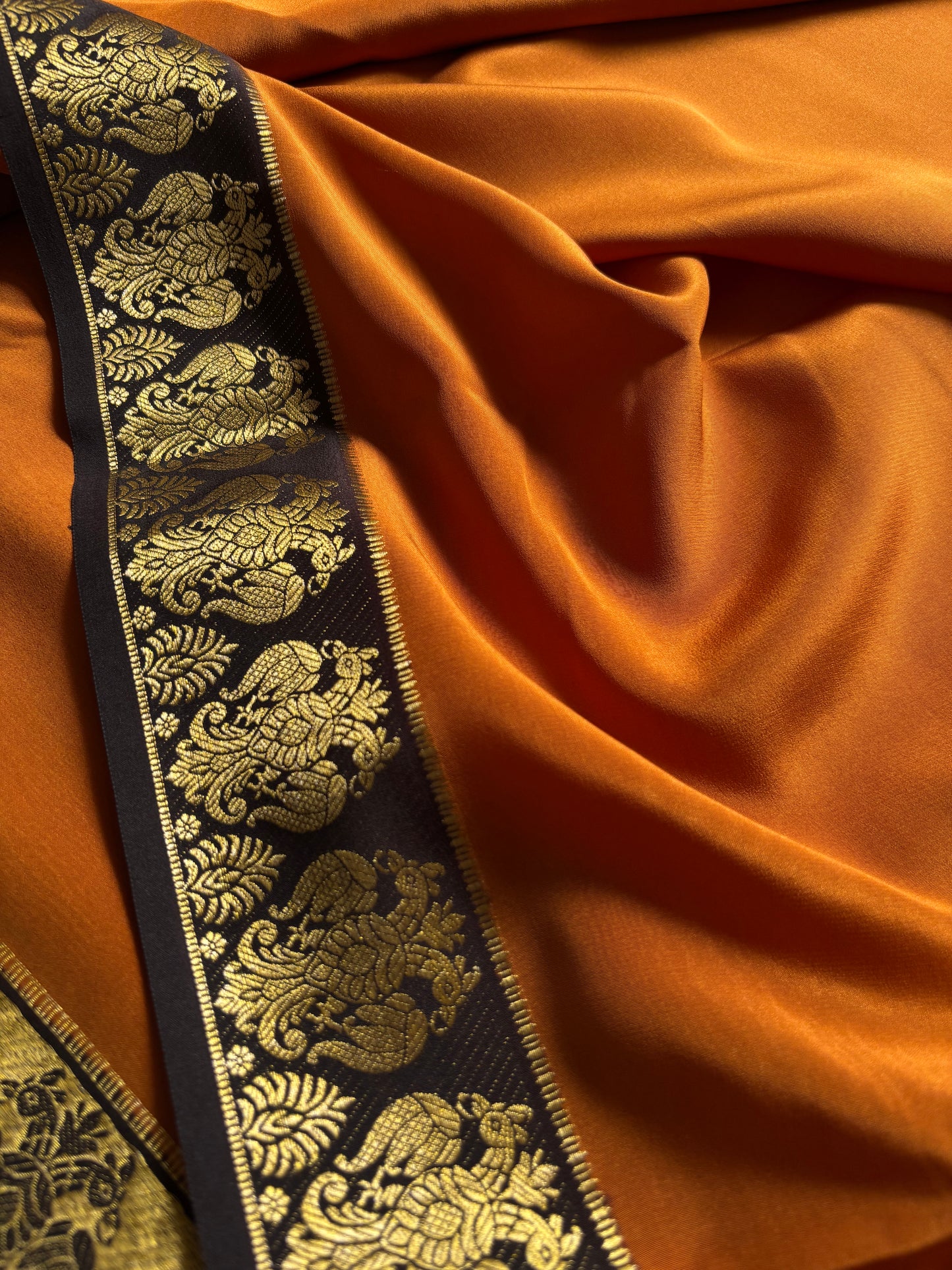 Veera (2D) : Burnt orange-deep brown