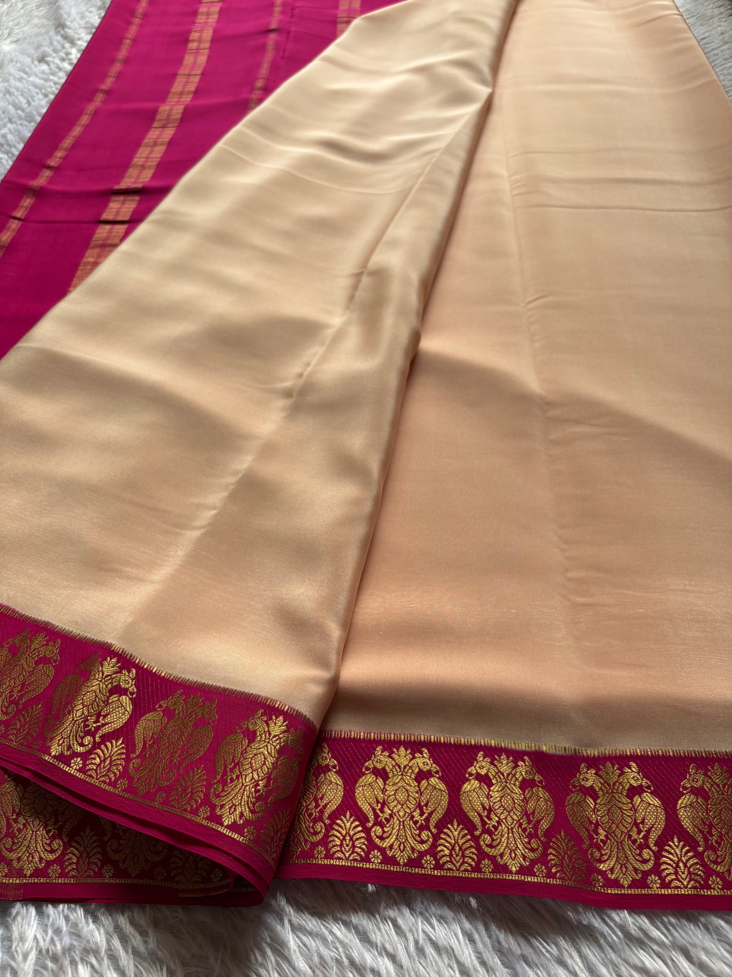 Veera (2D) : Pinkish beige-rani pink