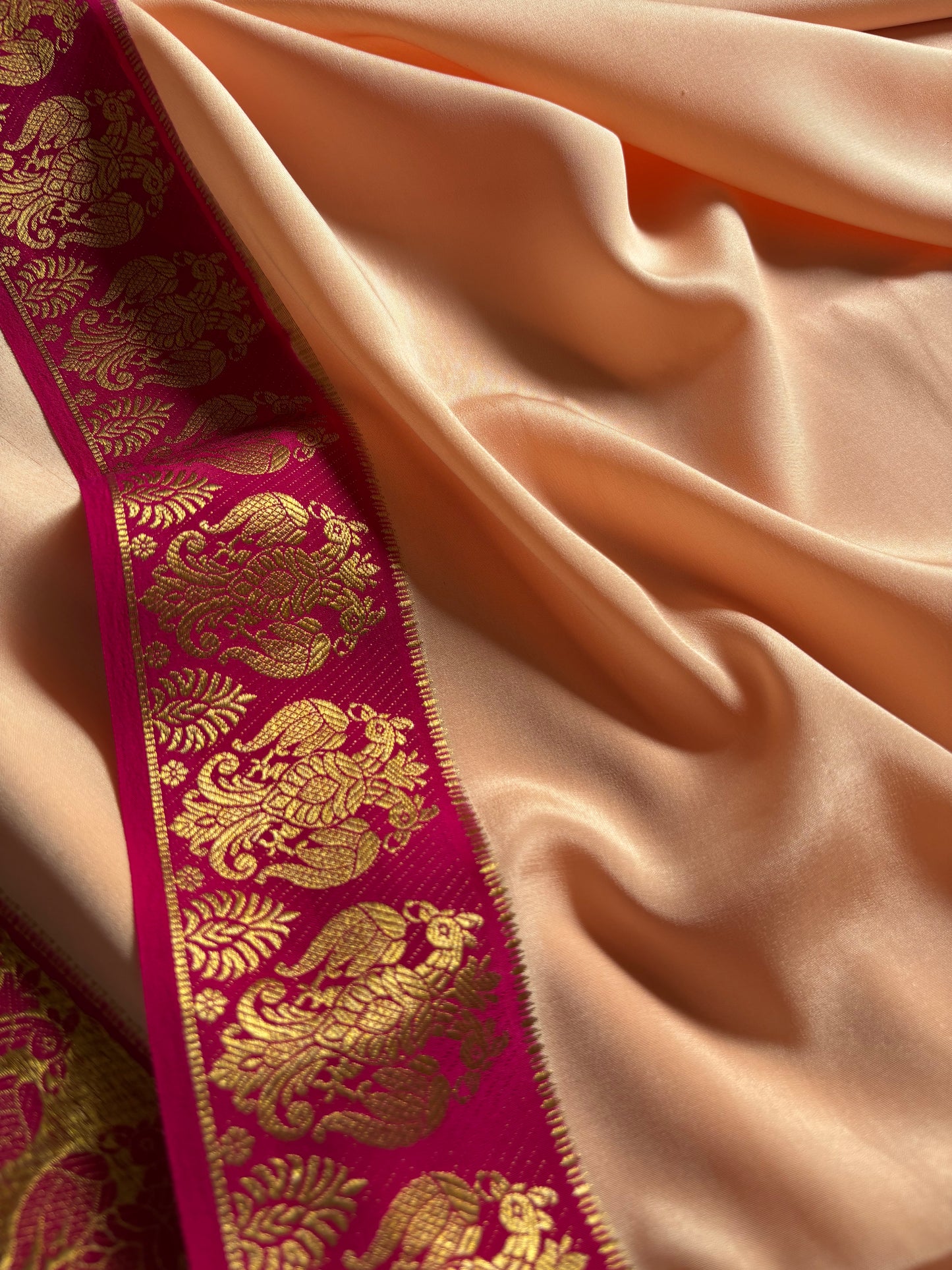Veera (2D) : Pinkish beige-rani pink